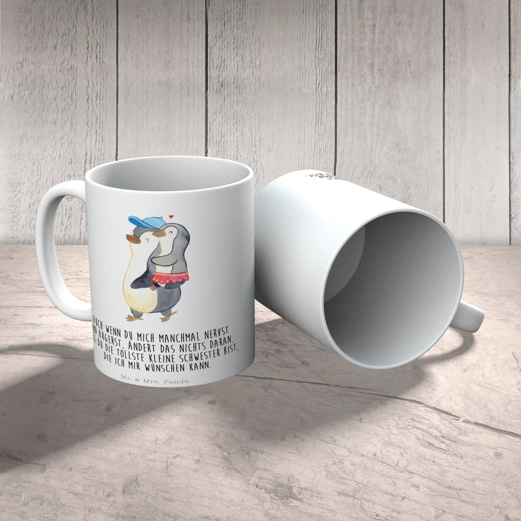 Tasse Pinguin Kleine Schwester Tasse, Kaffeetasse, Teetasse, Becher, Kaffeebecher, Teebecher, Keramiktasse, Porzellantasse, Büro Tasse, Geschenk Tasse, Tasse Sprüche, Tasse Motive, Kaffeetassen, Tasse bedrucken, Designer Tasse, Cappuccino Tassen, Schöne Teetassen, Familie, Vatertag, Muttertag, Bruder, Schwester, Mama, Papa, Oma, Opa