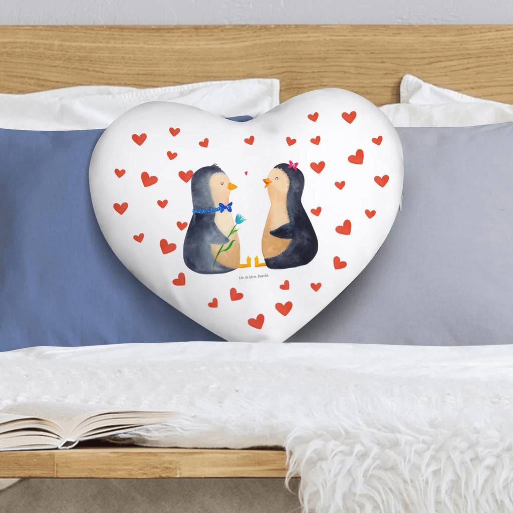 Herzkissen Pinguin Pärchen Kissen, Herzkissen, Herzform, Herz, Dekokissen, Pinguin, Pinguine, Liebe, Liebespaar, Liebesbeweis, Liebesgeschenk, Verlobung, Jahrestag, Hochzeitstag, Hochzeit, Hochzeitsgeschenk, große Liebe, Traumpaar