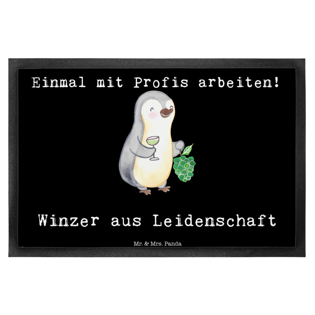 Fußmatte Winzer aus Leidenschaft Türvorleger, Schmutzmatte, Fußabtreter, Matte, Schmutzfänger, Fußabstreifer, Schmutzfangmatte, Türmatte, Motivfußmatte, Haustürmatte, Vorleger, Fussmatten, Fußmatten, Gummimatte, Fußmatte außen, Fußmatte innen, Fussmatten online, Gummi Matte, Sauberlaufmatte, Fußmatte waschbar, Fußmatte outdoor, Schmutzfangmatte waschbar, Eingangsteppich, Fußabstreifer außen, Fußabtreter außen, Schmutzfangteppich, Fußmatte außen wetterfest, Beruf, Ausbildung, Jubiläum, Abschied, Rente, Kollege, Kollegin, Geschenk, Schenken, Arbeitskollege, Mitarbeiter, Firma, Danke, Dankeschön