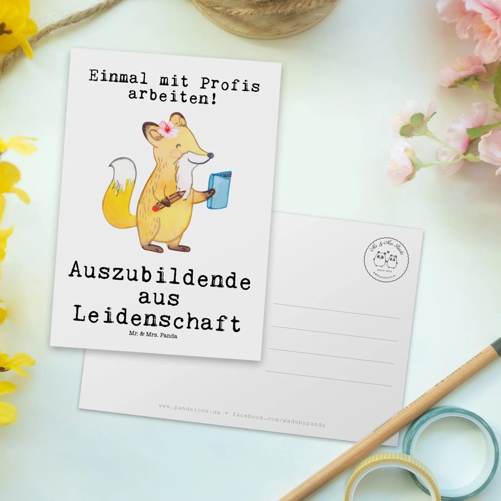 Postkarte Auszubildende aus Leidenschaft Postkarte, Karte, Geschenkkarte, Grußkarte, Einladung, Ansichtskarte, Geburtstagskarte, Einladungskarte, Dankeskarte, Ansichtskarten, Einladung Geburtstag, Einladungskarten Geburtstag, Beruf, Ausbildung, Jubiläum, Abschied, Rente, Kollege, Kollegin, Geschenk, Schenken, Arbeitskollege, Mitarbeiter, Firma, Danke, Dankeschön, Auszubildende, Azubine, Ausbildungsbeginn, Abschlussprüfung, Beginn der Ausbildung, Glücksbringer zur Ausbildung