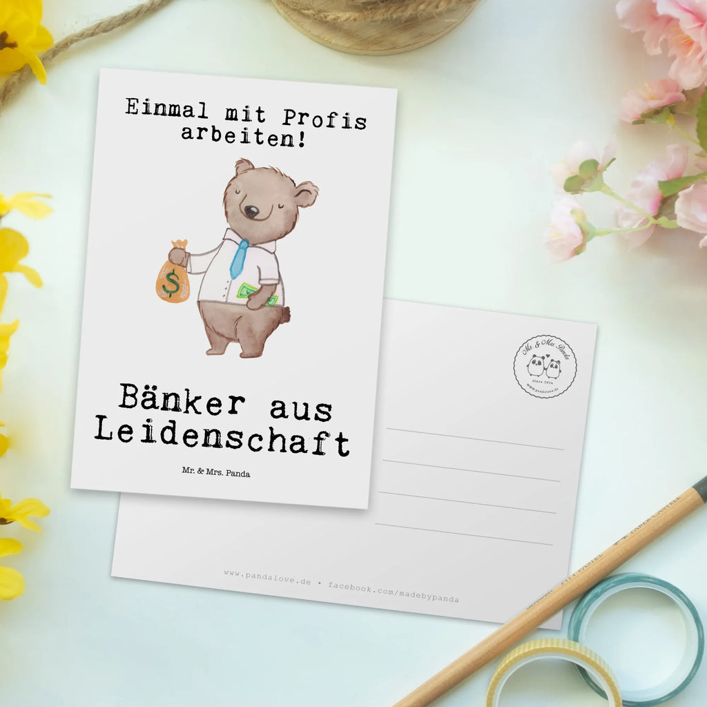 Postkarte Bänker aus Leidenschaft Postkarte, Karte, Geschenkkarte, Grußkarte, Einladung, Ansichtskarte, Geburtstagskarte, Einladungskarte, Dankeskarte, Ansichtskarten, Einladung Geburtstag, Einladungskarten Geburtstag, Beruf, Ausbildung, Jubiläum, Abschied, Rente, Kollege, Kollegin, Geschenk, Schenken, Arbeitskollege, Mitarbeiter, Firma, Danke, Dankeschön, Bänker, Bankfachmann, Bankangestellter, Bankberater