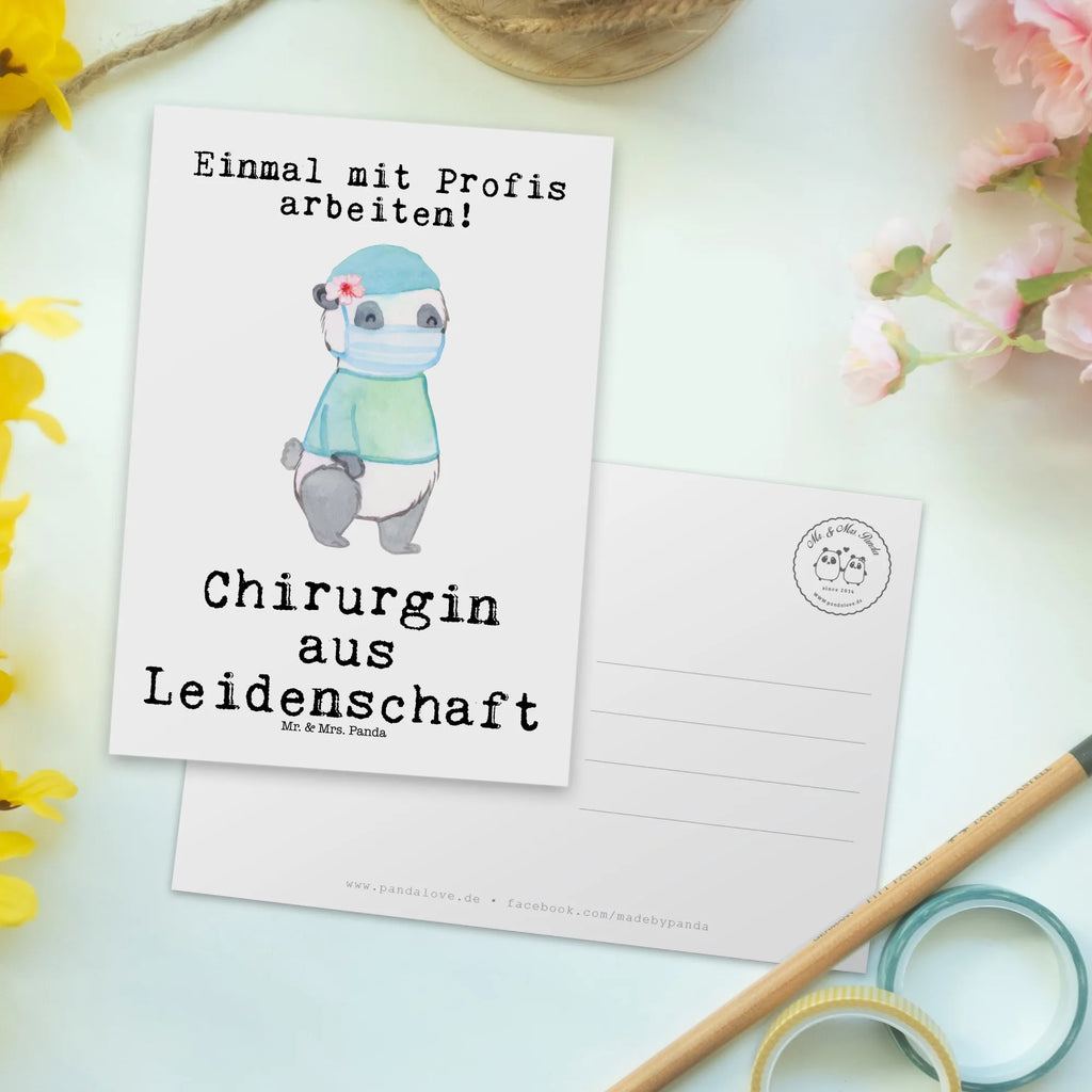 Postkarte Chirurgin aus Leidenschaft Postkarte, Karte, Geschenkkarte, Grußkarte, Einladung, Ansichtskarte, Geburtstagskarte, Einladungskarte, Dankeskarte, Ansichtskarten, Einladung Geburtstag, Einladungskarten Geburtstag, Beruf, Ausbildung, Jubiläum, Abschied, Rente, Kollege, Kollegin, Geschenk, Schenken, Arbeitskollege, Mitarbeiter, Firma, Danke, Dankeschön, Chirurgin, Unfallchirurgini, Notfallchirurgin, Krankenhaus, Ärztin, Medizinerin