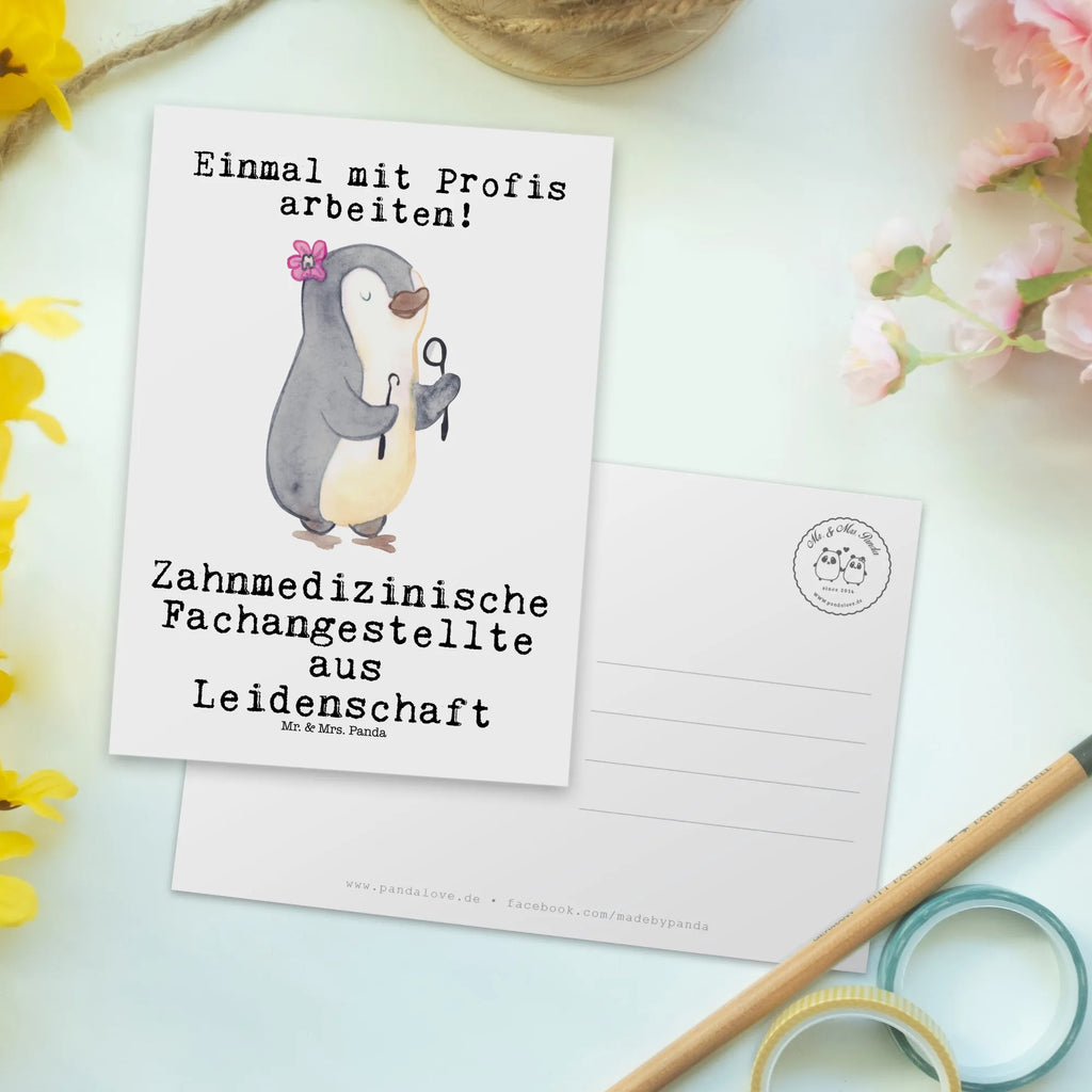 Postkarte Zahnmedizinische Fachangestellte aus Leidenschaft Postkarte, Karte, Geschenkkarte, Grußkarte, Einladung, Ansichtskarte, Geburtstagskarte, Einladungskarte, Dankeskarte, Ansichtskarten, Einladung Geburtstag, Einladungskarten Geburtstag, Beruf, Ausbildung, Jubiläum, Abschied, Rente, Kollege, Kollegin, Geschenk, Schenken, Arbeitskollege, Mitarbeiter, Firma, Danke, Dankeschön