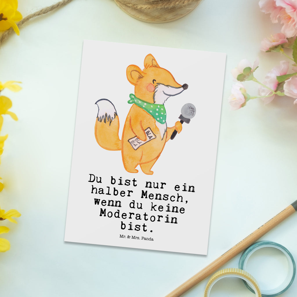 Postkarte Moderatorin mit Herz Postkarte, Karte, Geschenkkarte, Grußkarte, Einladung, Ansichtskarte, Geburtstagskarte, Einladungskarte, Dankeskarte, Ansichtskarten, Einladung Geburtstag, Einladungskarten Geburtstag, Beruf, Ausbildung, Jubiläum, Abschied, Rente, Kollege, Kollegin, Geschenk, Schenken, Arbeitskollege, Mitarbeiter, Firma, Danke, Dankeschön