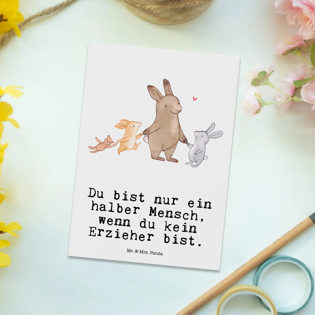 Postkarte Erzieher mit Herz Postkarte, Karte, Geschenkkarte, Grußkarte, Einladung, Ansichtskarte, Geburtstagskarte, Einladungskarte, Dankeskarte, Ansichtskarten, Einladung Geburtstag, Einladungskarten Geburtstag, Beruf, Ausbildung, Jubiläum, Abschied, Rente, Kollege, Kollegin, Geschenk, Schenken, Arbeitskollege, Mitarbeiter, Firma, Danke, Dankeschön, Erzieher, Kindergärtner, Pädagoge