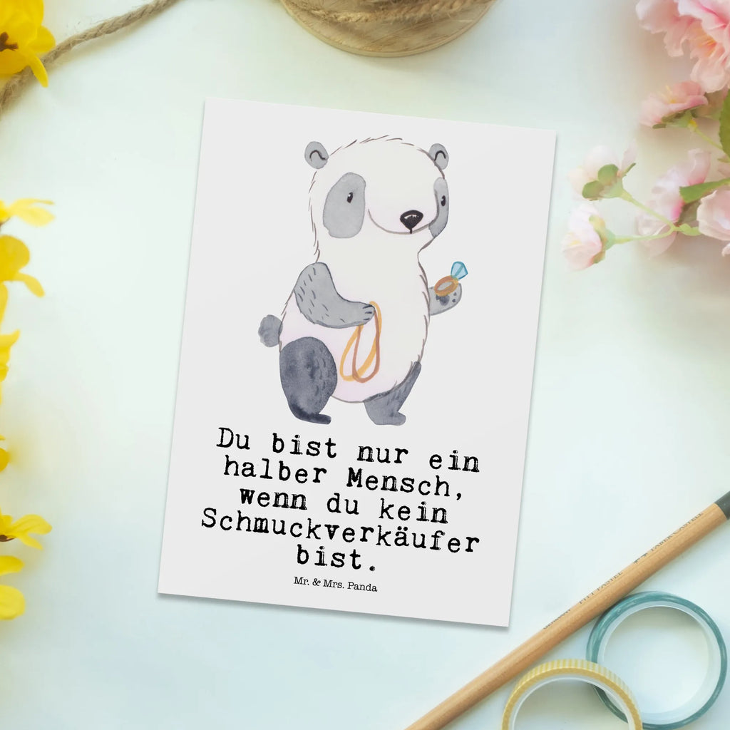 Postkarte Schmuckverkäufer mit Herz Postkarte, Karte, Geschenkkarte, Grußkarte, Einladung, Ansichtskarte, Geburtstagskarte, Einladungskarte, Dankeskarte, Ansichtskarten, Einladung Geburtstag, Einladungskarten Geburtstag, Beruf, Ausbildung, Jubiläum, Abschied, Rente, Kollege, Kollegin, Geschenk, Schenken, Arbeitskollege, Mitarbeiter, Firma, Danke, Dankeschön, Schmuckverkäufer, Juwelier, Goldschmied, Schmied, Schmuckwarenhändler, Schmuckgeschäft, Eröffnung