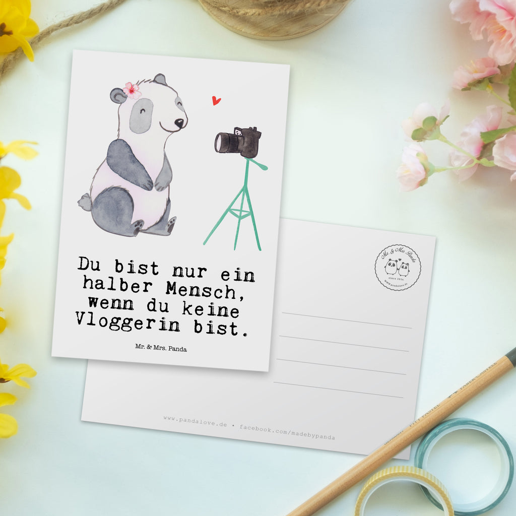 Postkarte Vloggerin mit Herz Postkarte, Karte, Geschenkkarte, Grußkarte, Einladung, Ansichtskarte, Geburtstagskarte, Einladungskarte, Dankeskarte, Ansichtskarten, Einladung Geburtstag, Einladungskarten Geburtstag, Beruf, Ausbildung, Jubiläum, Abschied, Rente, Kollege, Kollegin, Geschenk, Schenken, Arbeitskollege, Mitarbeiter, Firma, Danke, Dankeschön