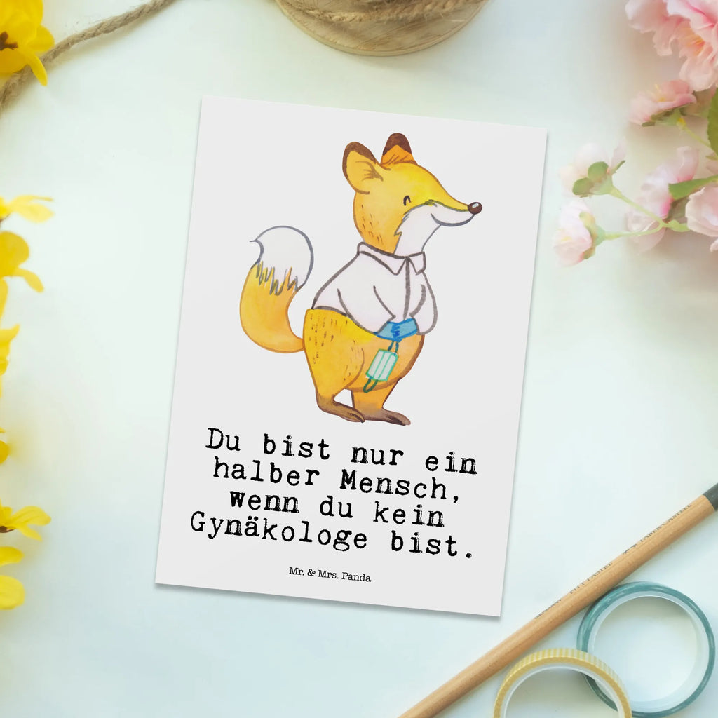 Postkarte Gynäkologe mit Herz Postkarte, Karte, Geschenkkarte, Grußkarte, Einladung, Ansichtskarte, Geburtstagskarte, Einladungskarte, Dankeskarte, Ansichtskarten, Einladung Geburtstag, Einladungskarten Geburtstag, Beruf, Ausbildung, Jubiläum, Abschied, Rente, Kollege, Kollegin, Geschenk, Schenken, Arbeitskollege, Mitarbeiter, Firma, Danke, Dankeschön, Gynäkologe, Frauenarzt, Geschenk Frauenarzt nach Geburt, Geburtshilfe, Frauenarztpraxis