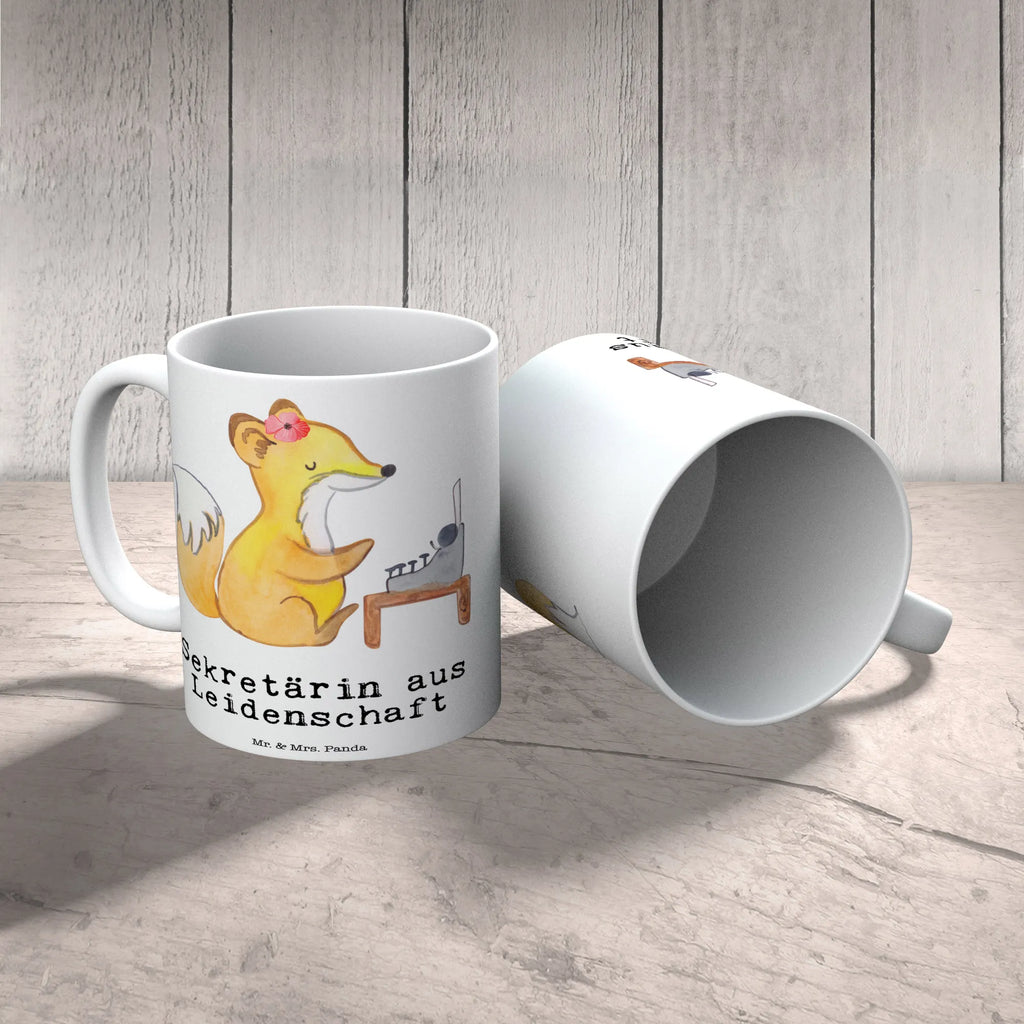 Tasse Sekretärin aus Leidenschaft Tasse, Kaffeetasse, Teetasse, Becher, Kaffeebecher, Teebecher, Keramiktasse, Porzellantasse, Büro Tasse, Geschenk Tasse, Tasse Sprüche, Tasse Motive, Kaffeetassen, Tasse bedrucken, Designer Tasse, Cappuccino Tassen, Schöne Teetassen, Beruf, Ausbildung, Jubiläum, Abschied, Rente, Kollege, Kollegin, Geschenk, Schenken, Arbeitskollege, Mitarbeiter, Firma, Danke, Dankeschön