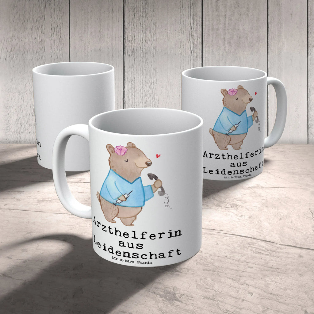 Tasse Arzthelferin aus Leidenschaft Tasse, Kaffeetasse, Teetasse, Becher, Kaffeebecher, Teebecher, Keramiktasse, Porzellantasse, Büro Tasse, Geschenk Tasse, Tasse Sprüche, Tasse Motive, Kaffeetassen, Tasse bedrucken, Designer Tasse, Cappuccino Tassen, Schöne Teetassen, Beruf, Ausbildung, Jubiläum, Abschied, Rente, Kollege, Kollegin, Geschenk, Schenken, Arbeitskollege, Mitarbeiter, Firma, Danke, Dankeschön, Arzthelferin, Medizinische Fachangestellte