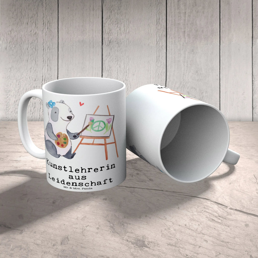 Tasse Kunstlehrerin aus Leidenschaft Tasse, Kaffeetasse, Teetasse, Becher, Kaffeebecher, Teebecher, Keramiktasse, Porzellantasse, Büro Tasse, Geschenk Tasse, Tasse Sprüche, Tasse Motive, Kaffeetassen, Tasse bedrucken, Designer Tasse, Cappuccino Tassen, Schöne Teetassen, Beruf, Ausbildung, Jubiläum, Abschied, Rente, Kollege, Kollegin, Geschenk, Schenken, Arbeitskollege, Mitarbeiter, Firma, Danke, Dankeschön, Kunstlehrerin, Kunstunterricht, Kunstschule