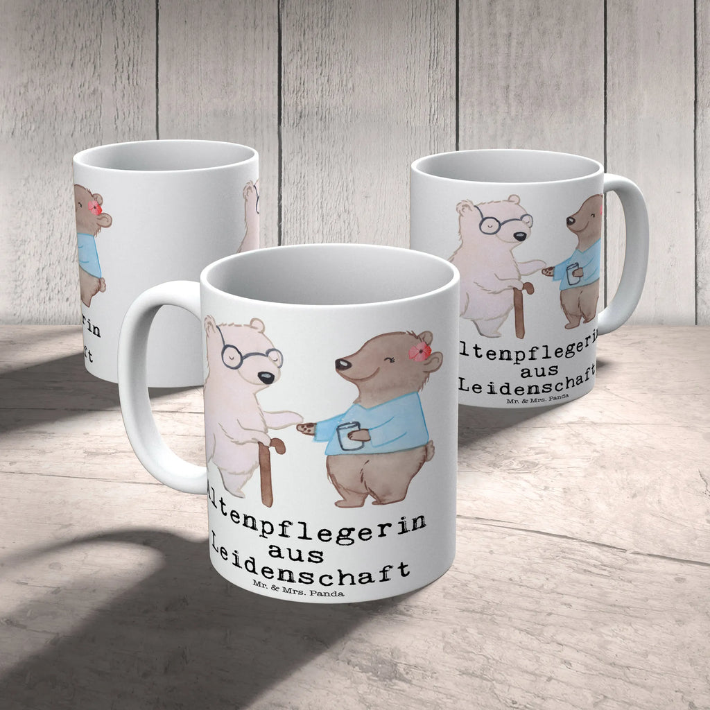 Tasse Altenpflegerin aus Leidenschaft Tasse, Kaffeetasse, Teetasse, Becher, Kaffeebecher, Teebecher, Keramiktasse, Porzellantasse, Büro Tasse, Geschenk Tasse, Tasse Sprüche, Tasse Motive, Kaffeetassen, Tasse bedrucken, Designer Tasse, Cappuccino Tassen, Schöne Teetassen, Beruf, Ausbildung, Jubiläum, Abschied, Rente, Kollege, Kollegin, Geschenk, Schenken, Arbeitskollege, Mitarbeiter, Firma, Danke, Dankeschön, Altenpflegerin, Pflegerin, Altenheim Eröffnung