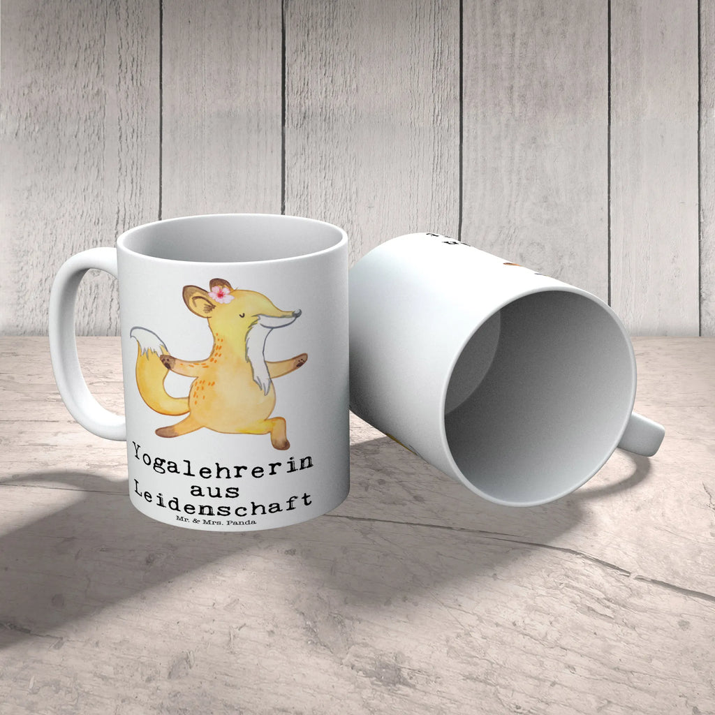 Tasse Yogalehrerin aus Leidenschaft Tasse, Kaffeetasse, Teetasse, Becher, Kaffeebecher, Teebecher, Keramiktasse, Porzellantasse, Büro Tasse, Geschenk Tasse, Tasse Sprüche, Tasse Motive, Kaffeetassen, Tasse bedrucken, Designer Tasse, Cappuccino Tassen, Schöne Teetassen, Beruf, Ausbildung, Jubiläum, Abschied, Rente, Kollege, Kollegin, Geschenk, Schenken, Arbeitskollege, Mitarbeiter, Firma, Danke, Dankeschön