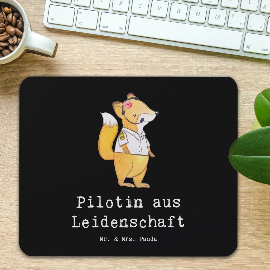 Mauspad Pilotin aus Leidenschaft Mousepad, Computer zubehör, Büroausstattung, PC Zubehör, Arbeitszimmer, Mauspad, Einzigartiges Mauspad, Designer Mauspad, Mausunterlage, Mauspad Büro, Beruf, Ausbildung, Jubiläum, Abschied, Rente, Kollege, Kollegin, Geschenk, Schenken, Arbeitskollege, Mitarbeiter, Firma, Danke, Dankeschön, Pilotin, Flugkapitänin, Cockpit, Flugzeug