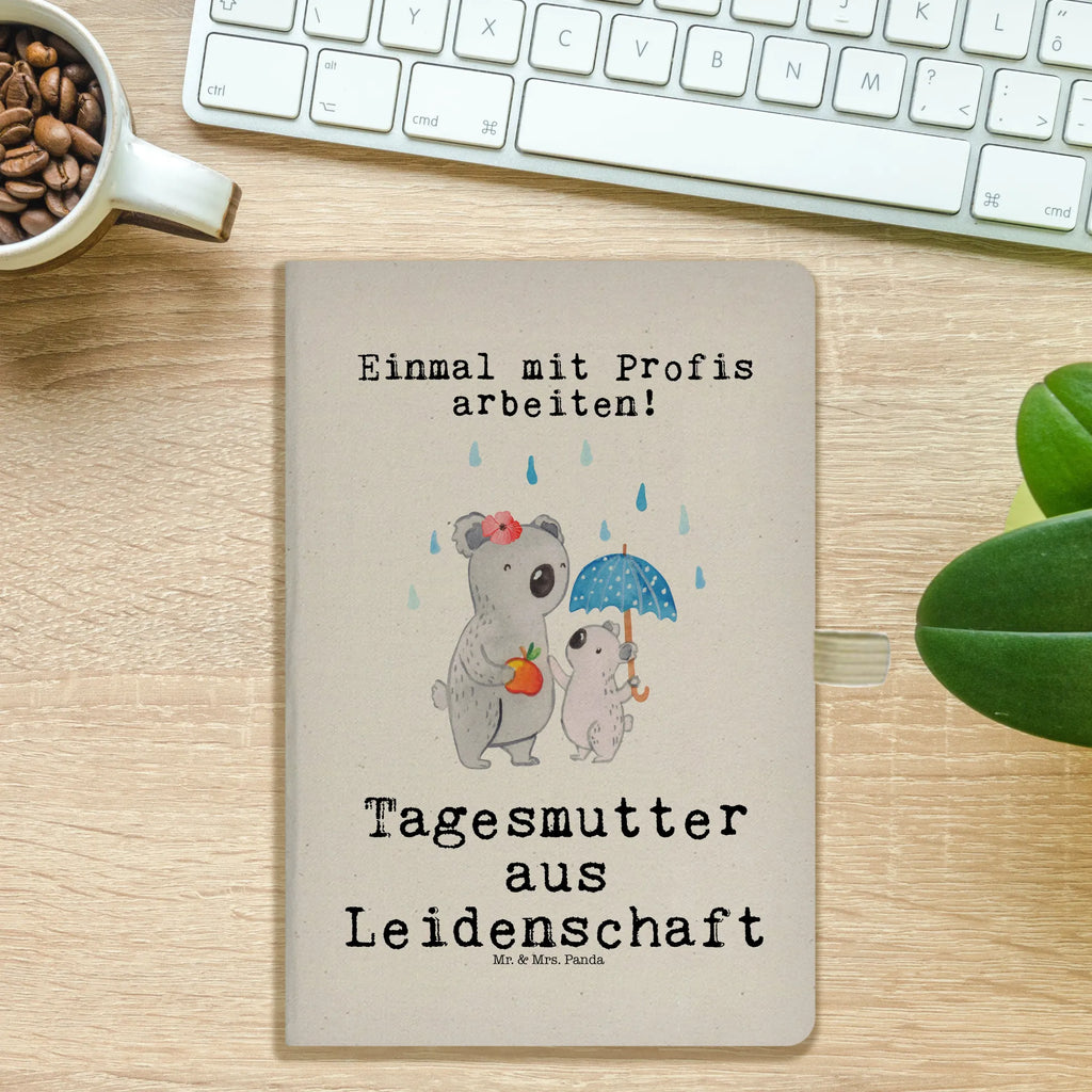 DIN A6 Baumwoll Notizbuch Tagesmutter aus Leidenschaft Notizen, Eintragebuch, Tagebuch, Notizblock, Adressbuch, Journal, Kladde, Skizzenbuch, Notizheft, Schreibbuch, Schreibheft, Beruf, Ausbildung, Jubiläum, Abschied, Rente, Kollege, Kollegin, Geschenk, Schenken, Arbeitskollege, Mitarbeiter, Firma, Danke, Dankeschön