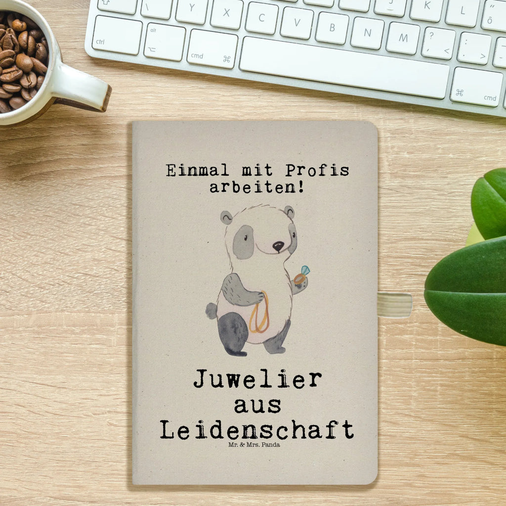 Baumwoll Notizbuch Juwelier Leidenschaft Notizen, Eintragebuch, Tagebuch, Notizblock, Adressbuch, Journal, Kladde, Skizzenbuch, Notizheft, Schreibbuch, Schreibheft, Beruf, Ausbildung, Jubiläum, Abschied, Rente, Kollege, Kollegin, Geschenk, Schenken, Arbeitskollege, Mitarbeiter, Firma, Danke, Dankeschön, Juwelier, Goldschmied, Schmuckwarenhändler, Schmuckgeschäft, Eröffnung