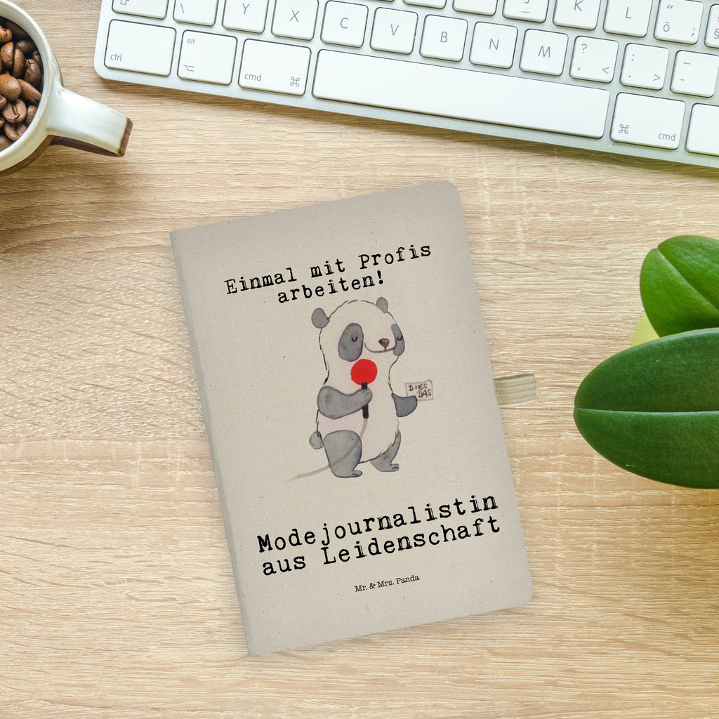 Baumwoll Notizbuch Modejournalistin Leidenschaft Notizen, Eintragebuch, Tagebuch, Notizblock, Adressbuch, Journal, Kladde, Skizzenbuch, Notizheft, Schreibbuch, Schreibheft, Beruf, Ausbildung, Jubiläum, Abschied, Rente, Kollege, Kollegin, Geschenk, Schenken, Arbeitskollege, Mitarbeiter, Firma, Danke, Dankeschön, Modejournalistin, Journalistin, Reporterin, Redakteurin, Pressebüro, Studium