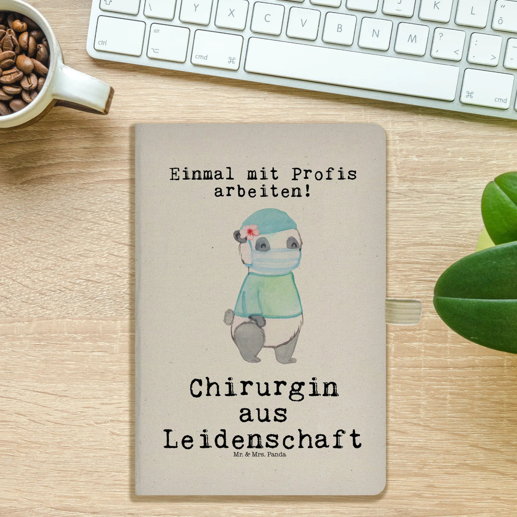 Baumwoll Notizbuch Chirurgin aus Leidenschaft Notizen, Eintragebuch, Tagebuch, Notizblock, Adressbuch, Journal, Kladde, Skizzenbuch, Notizheft, Schreibbuch, Schreibheft, Beruf, Ausbildung, Jubiläum, Abschied, Rente, Kollege, Kollegin, Geschenk, Schenken, Arbeitskollege, Mitarbeiter, Firma, Danke, Dankeschön, Chirurgin, Unfallchirurgini, Notfallchirurgin, Krankenhaus, Ärztin, Medizinerin