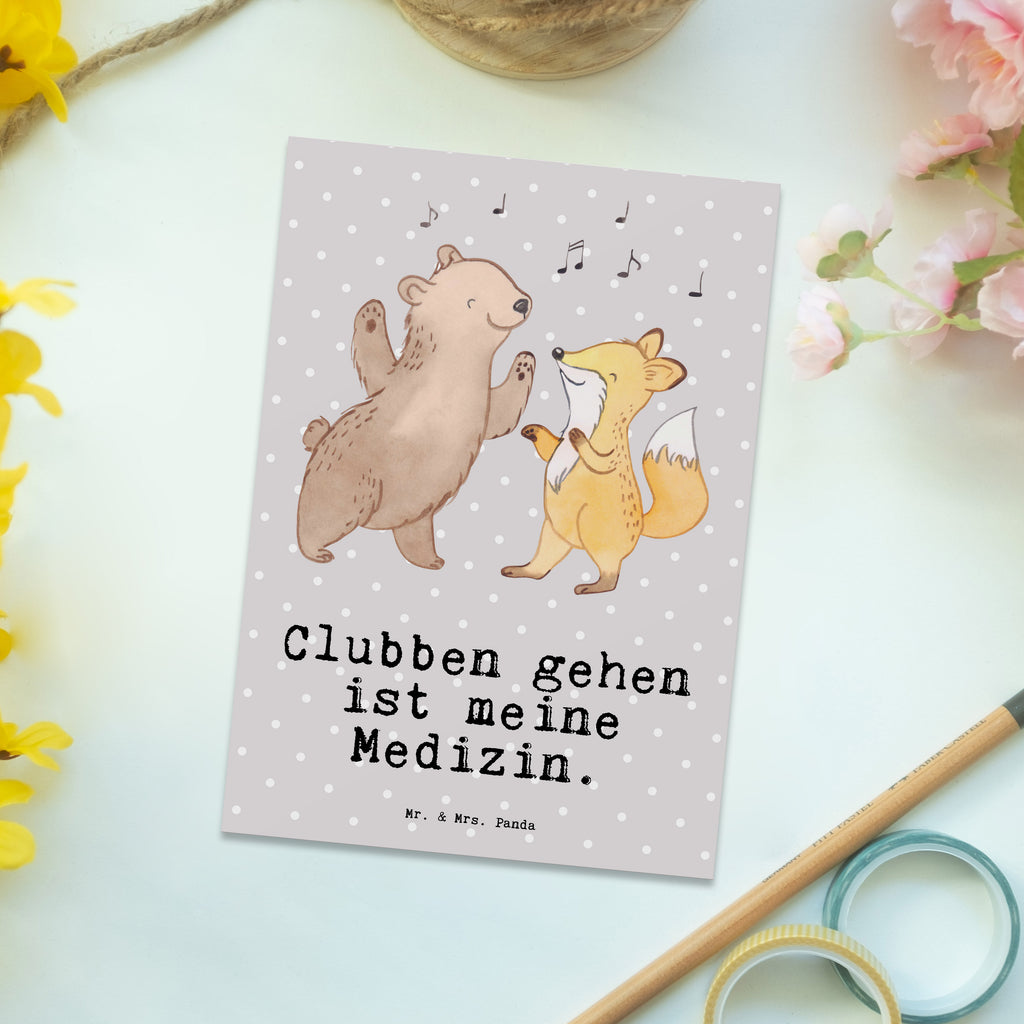 Postkarte Bär & Fuchs Disco Medizin Postkarte, Karte, Geschenkkarte, Grußkarte, Einladung, Ansichtskarte, Geburtstagskarte, Einladungskarte, Dankeskarte, Ansichtskarten, Einladung Geburtstag, Einladungskarten Geburtstag, Geschenk, Sport, Sportart, Hobby, Schenken, Danke, Dankeschön, Auszeichnung, Gewinn, Sportler, Disco, Clubs, Tanzen, Feiern, Clubbing