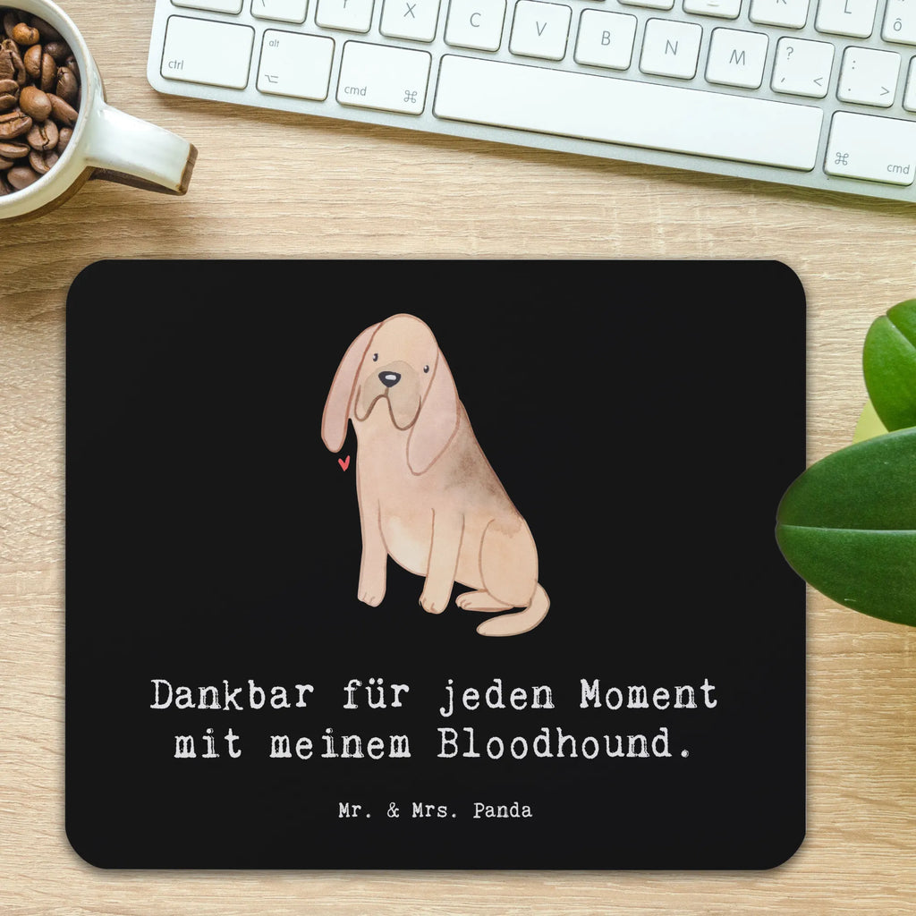 Mauspad Bloodhound Moment Mousepad, Computer zubehör, Büroausstattung, PC Zubehör, Arbeitszimmer, Mauspad, Einzigartiges Mauspad, Designer Mauspad, Mausunterlage, Mauspad Büro, Hund, Hunderasse, Rassehund, Hundebesitzer, Geschenk, Tierfreund, Schenken, Welpe, Bluthund, Bloodhound, St. Hubertushund, Chien de Saint Hubert