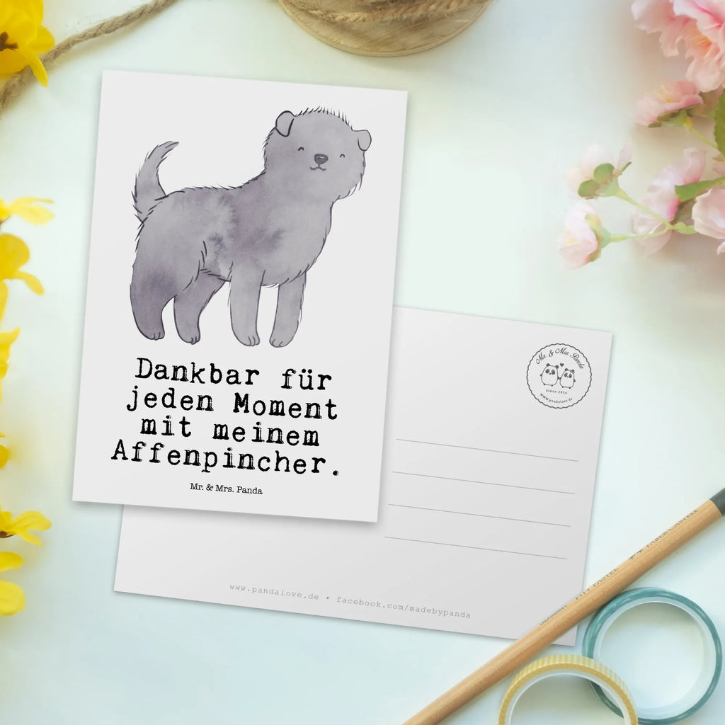 Postkarte Affenpincher Moment Postkarte, Karte, Geschenkkarte, Grußkarte, Einladung, Ansichtskarte, Geburtstagskarte, Einladungskarte, Dankeskarte, Ansichtskarten, Einladung Geburtstag, Einladungskarten Geburtstag, Hund, Hunderasse, Rassehund, Hundebesitzer, Geschenk, Tierfreund, Schenken, Welpe, Affenpincher