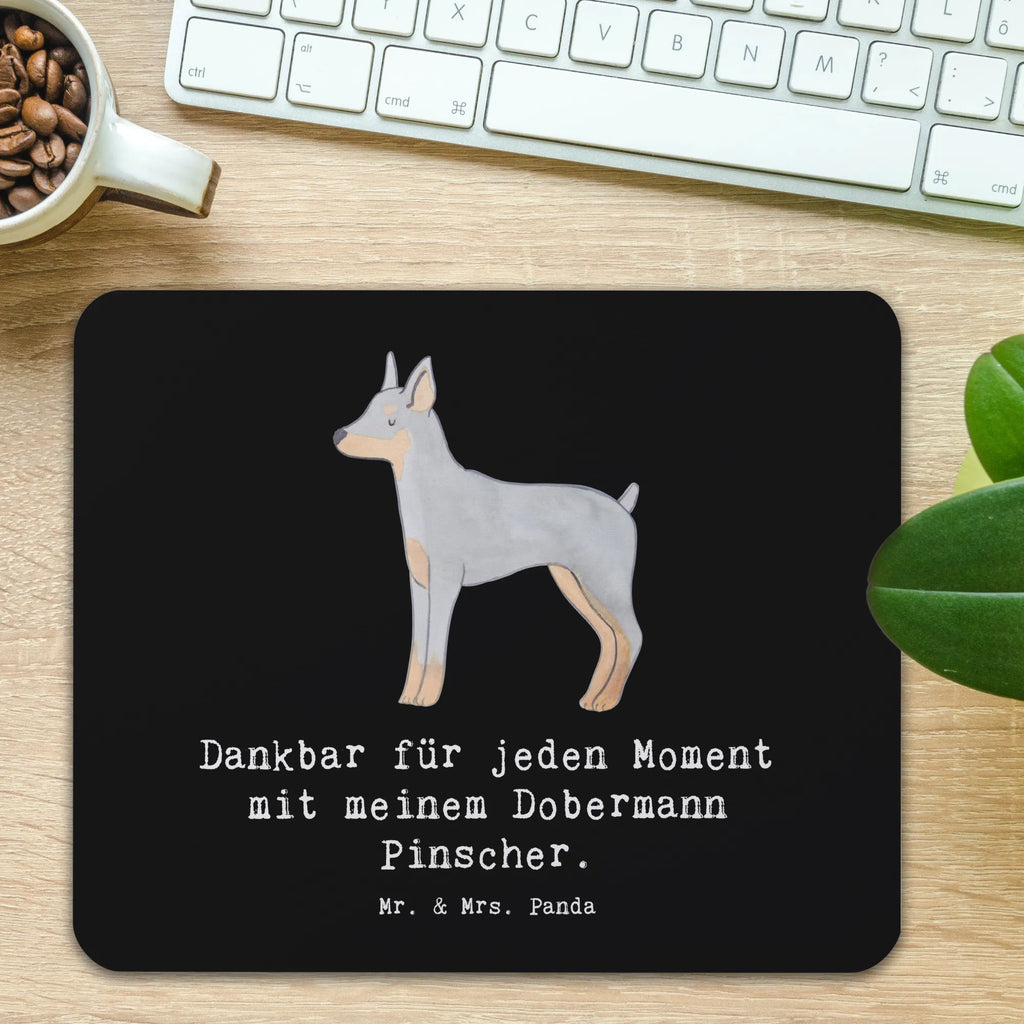 Mauspad Dobermann Pinscher Moment Mousepad, Computer zubehör, Büroausstattung, PC Zubehör, Arbeitszimmer, Mauspad, Einzigartiges Mauspad, Designer Mauspad, Mausunterlage, Mauspad Büro, Hund, Hunderasse, Rassehund, Hundebesitzer, Geschenk, Tierfreund, Schenken, Welpe, Dobermann Pinscher