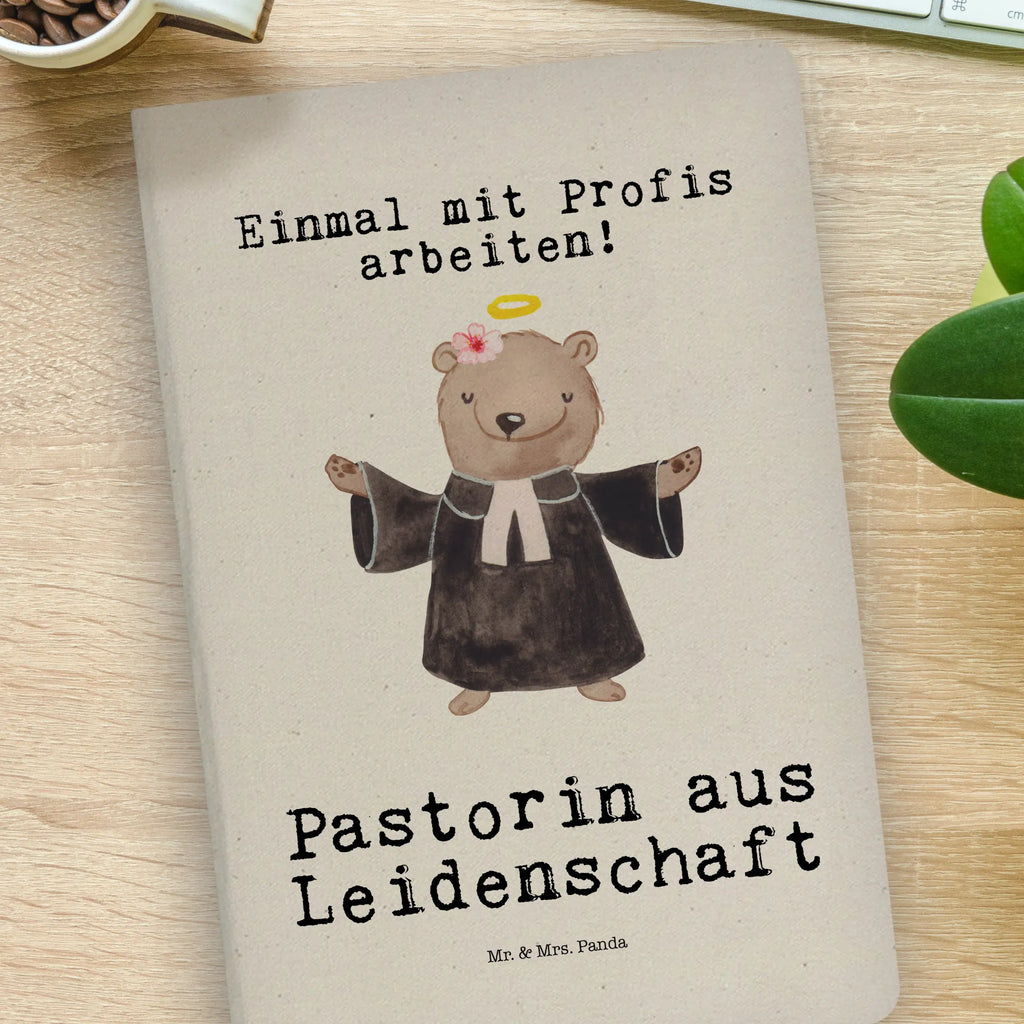 Baumwoll Notizbuch Pastorin aus Leidenschaft Notizen, Eintragebuch, Tagebuch, Notizblock, Adressbuch, Journal, Kladde, Skizzenbuch, Notizheft, Schreibbuch, Schreibheft, Beruf, Ausbildung, Jubiläum, Abschied, Rente, Kollege, Kollegin, Geschenk, Schenken, Arbeitskollege, Mitarbeiter, Firma, Danke, Dankeschön, Pastorin, Dienerin Gottes<br />Geistliche, Pfarrerin, Predigerin<br />Priesterin, Theologin, Kirche