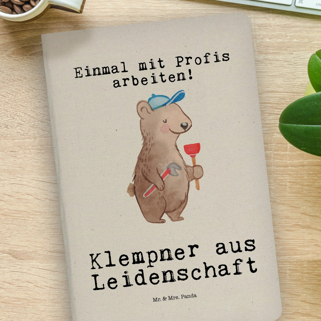 Baumwoll Notizbuch Klempner aus Leidenschaft Notizen, Eintragebuch, Tagebuch, Notizblock, Adressbuch, Journal, Kladde, Skizzenbuch, Notizheft, Schreibbuch, Schreibheft, Beruf, Ausbildung, Jubiläum, Abschied, Rente, Kollege, Kollegin, Geschenk, Schenken, Arbeitskollege, Mitarbeiter, Firma, Danke, Dankeschön, Klempner, Handwerker, Installateur, Meister, Gesellenprüfung, Fachbetrieb, Bauklempner, Sanitärinstallationen