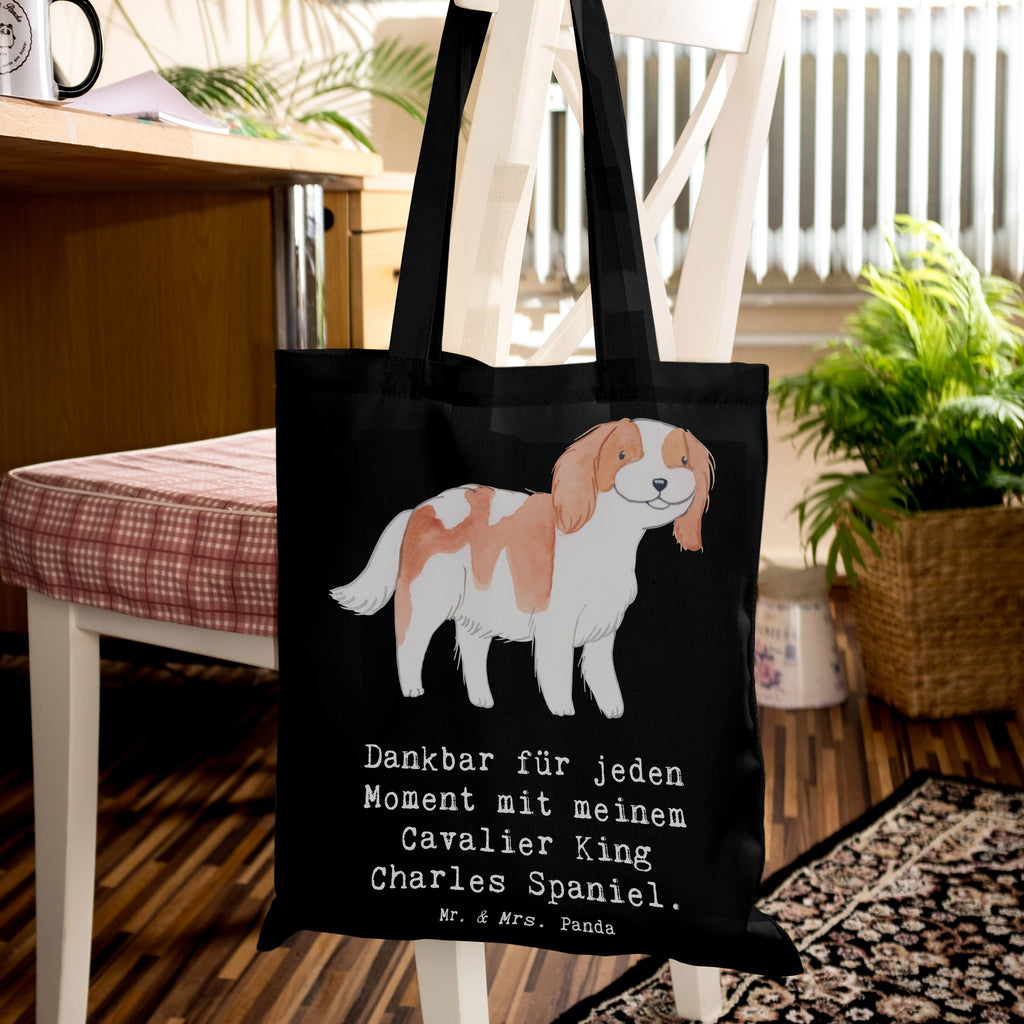 Tragetasche Cavalier King Charles Spaniel Moment Beuteltasche, Beutel, Einkaufstasche, Jutebeutel, Stoffbeutel, Tasche, Shopper, Umhängetasche, Strandtasche, Schultertasche, Stofftasche, Tragetasche, Badetasche, Jutetasche, Einkaufstüte, Laptoptasche, Hund, Hunderasse, Rassehund, Hundebesitzer, Geschenk, Tierfreund, Schenken, Welpe, Cavalier King Charles Spaniel