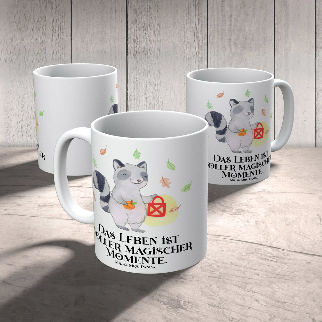 Tasse Waschbär Laterne Tasse, Kaffeetasse, Teetasse, Becher, Kaffeebecher, Teebecher, Keramiktasse, Porzellantasse, Büro Tasse, Geschenk Tasse, Tasse Sprüche, Tasse Motive, Kaffeetassen, Tasse bedrucken, Designer Tasse, Cappuccino Tassen, Schöne Teetassen, Halloween, Deko, Martinssingen, Dekoration, Geschenke, Schenken, Halloween Deko, Trick or Treat, Süßes sonst gibt's saures, Waschbär, Laterne, Herbst