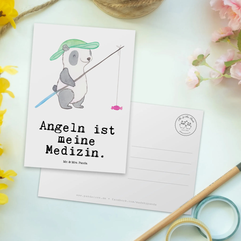 Postkarte Panda Angeln Postkarte, Karte, Geschenkkarte, Grußkarte, Einladung, Ansichtskarte, Geburtstagskarte, Einladungskarte, Dankeskarte, Ansichtskarten, Einladung Geburtstag, Einladungskarten Geburtstag, Geschenk, Sport, Sportart, Hobby, Schenken, Danke, Dankeschön, Auszeichnung, Gewinn, Sportler, angeln, Angelsport, Angelverein, Angler, angeln gehen, Hobbyangler