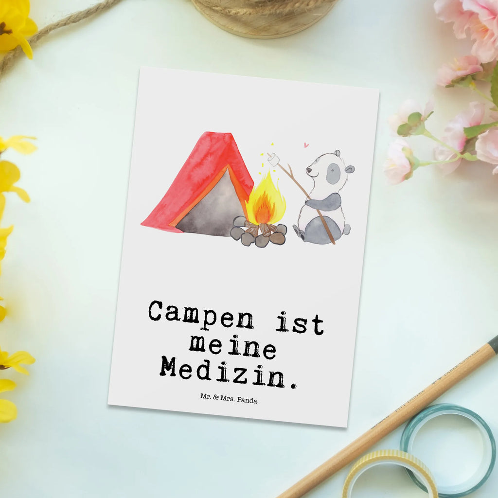 Postkarte Panda Campen Postkarte, Karte, Geschenkkarte, Grußkarte, Einladung, Ansichtskarte, Geburtstagskarte, Einladungskarte, Dankeskarte, Ansichtskarten, Einladung Geburtstag, Einladungskarten Geburtstag, Geschenk, Sport, Sportart, Hobby, Schenken, Danke, Dankeschön, Auszeichnung, Gewinn, Sportler, Campen, Camping, campen gehen, Zelten, Campingplatz