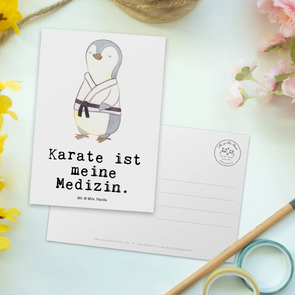 Postkarte Pinguin Karate Postkarte, Karte, Geschenkkarte, Grußkarte, Einladung, Ansichtskarte, Geburtstagskarte, Einladungskarte, Dankeskarte, Ansichtskarten, Einladung Geburtstag, Einladungskarten Geburtstag, Geschenk, Sport, Sportart, Hobby, Schenken, Danke, Dankeschön, Auszeichnung, Gewinn, Sportler, Karate, Kampfsportart, Selbstverteidigung, Kampfkunst, Karate Verein