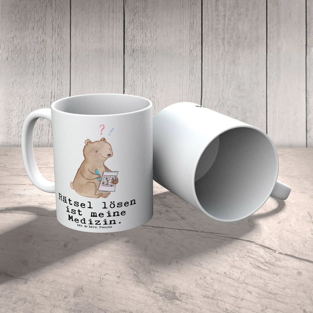 Tasse Bär Rätsel lösen Tasse, Kaffeetasse, Teetasse, Becher, Kaffeebecher, Teebecher, Keramiktasse, Porzellantasse, Büro Tasse, Geschenk Tasse, Tasse Sprüche, Tasse Motive, Kaffeetassen, Tasse bedrucken, Designer Tasse, Cappuccino Tassen, Schöne Teetassen, Geschenk, Sport, Sportart, Hobby, Schenken, Danke, Dankeschön, Auszeichnung, Gewinn, Sportler, Rätsel lösen, Kreuzworträtsel lösen, Knobeln, Gedächtnistraining, Gedächtnissport