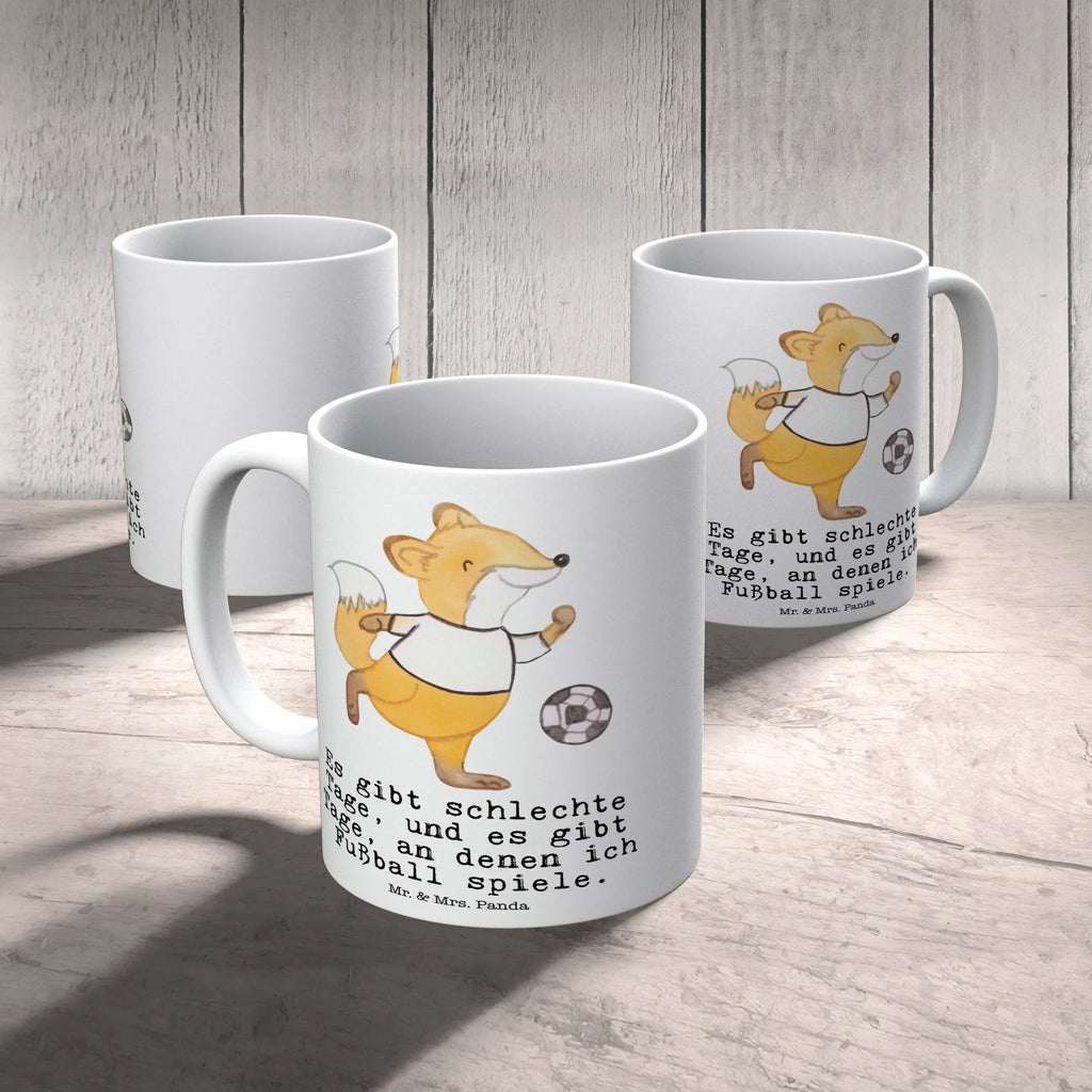 Tasse Fuchs Fußball spielen Tasse, Kaffeetasse, Teetasse, Becher, Kaffeebecher, Teebecher, Keramiktasse, Porzellantasse, Büro Tasse, Geschenk Tasse, Tasse Sprüche, Tasse Motive, Kaffeetassen, Tasse bedrucken, Designer Tasse, Cappuccino Tassen, Schöne Teetassen, Geschenk, Sport, Sportart, Hobby, Schenken, Danke, Dankeschön, Auszeichnung, Gewinn, Sportler, Fußball, Soccer, Fußballer, Bolzen, Bolzplatz, Fußballerin