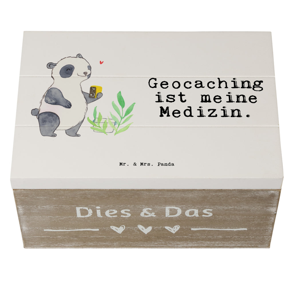 Holzkiste Panda Geocaching Medizin Holzkiste, Kiste, Schatzkiste, Truhe, Schatulle, XXL, Erinnerungsbox, Erinnerungskiste, Dekokiste, Aufbewahrungsbox, Geschenkbox, Geschenkdose, Geschenk, Sport, Sportart, Hobby, Schenken, Danke, Dankeschön, Auszeichnung, Gewinn, Sportler, Geocaching, Schatzsuchen, GPS Schnitzeljagd, Opencaching