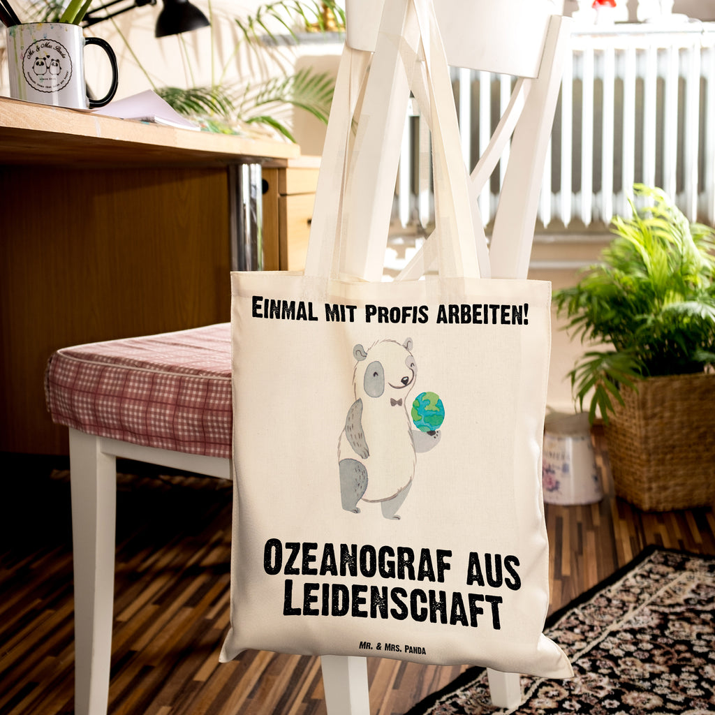 Tragetasche Ozeanograf Leidenschaft Beuteltasche, Beutel, Einkaufstasche, Jutebeutel, Stoffbeutel, Tasche, Shopper, Umhängetasche, Strandtasche, Schultertasche, Stofftasche, Tragetasche, Badetasche, Jutetasche, Einkaufstüte, Laptoptasche, Beruf, Ausbildung, Jubiläum, Abschied, Rente, Kollege, Kollegin, Geschenk, Schenken, Arbeitskollege, Mitarbeiter, Firma, Danke, Dankeschön, Ozeanograf, Meeresbiologe, Meereskundler, Naturwissenschaftler, Meeresforscher, maritime Forschung, Studium