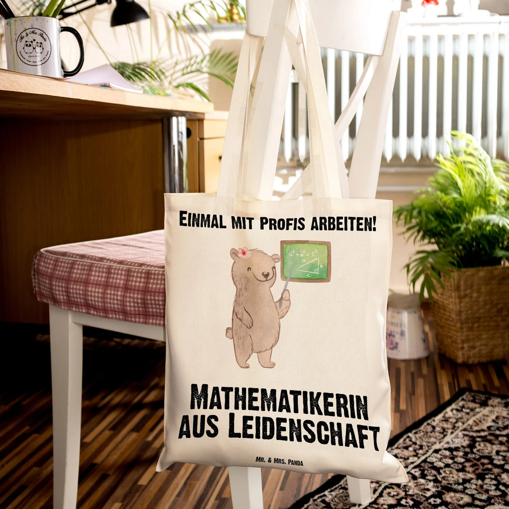 Tragetasche Mathematikerin aus Leidenschaft Beuteltasche, Beutel, Einkaufstasche, Jutebeutel, Stoffbeutel, Tasche, Shopper, Umhängetasche, Strandtasche, Schultertasche, Stofftasche, Tragetasche, Badetasche, Jutetasche, Einkaufstüte, Laptoptasche, Beruf, Ausbildung, Jubiläum, Abschied, Rente, Kollege, Kollegin, Geschenk, Schenken, Arbeitskollege, Mitarbeiter, Firma, Danke, Dankeschön, Mathematikerin, Mathematik Studium, Studentin Mathe, Bachelor, Master, Rechenkünstlerin, Zahlenmensch