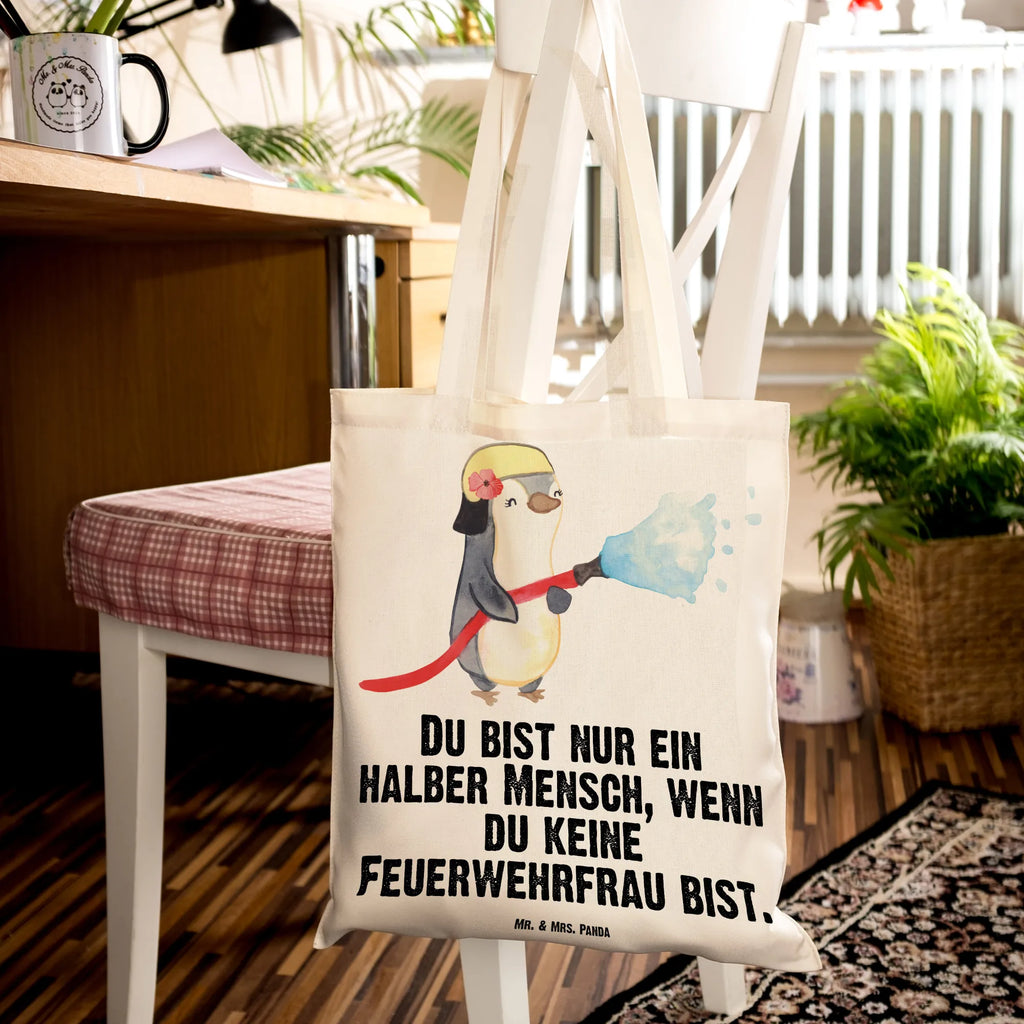 Tragetasche Feuerwehrfrau mit Herz Beuteltasche, Beutel, Einkaufstasche, Jutebeutel, Stoffbeutel, Tasche, Shopper, Umhängetasche, Strandtasche, Schultertasche, Stofftasche, Tragetasche, Badetasche, Jutetasche, Einkaufstüte, Laptoptasche, Beruf, Ausbildung, Jubiläum, Abschied, Rente, Kollege, Kollegin, Geschenk, Schenken, Arbeitskollege, Mitarbeiter, Firma, Danke, Dankeschön, Feuerwehrfrau, Feuerwehrhauptfrau, Brandschutz, Feuerwehr, freiwillige Feuerwehr