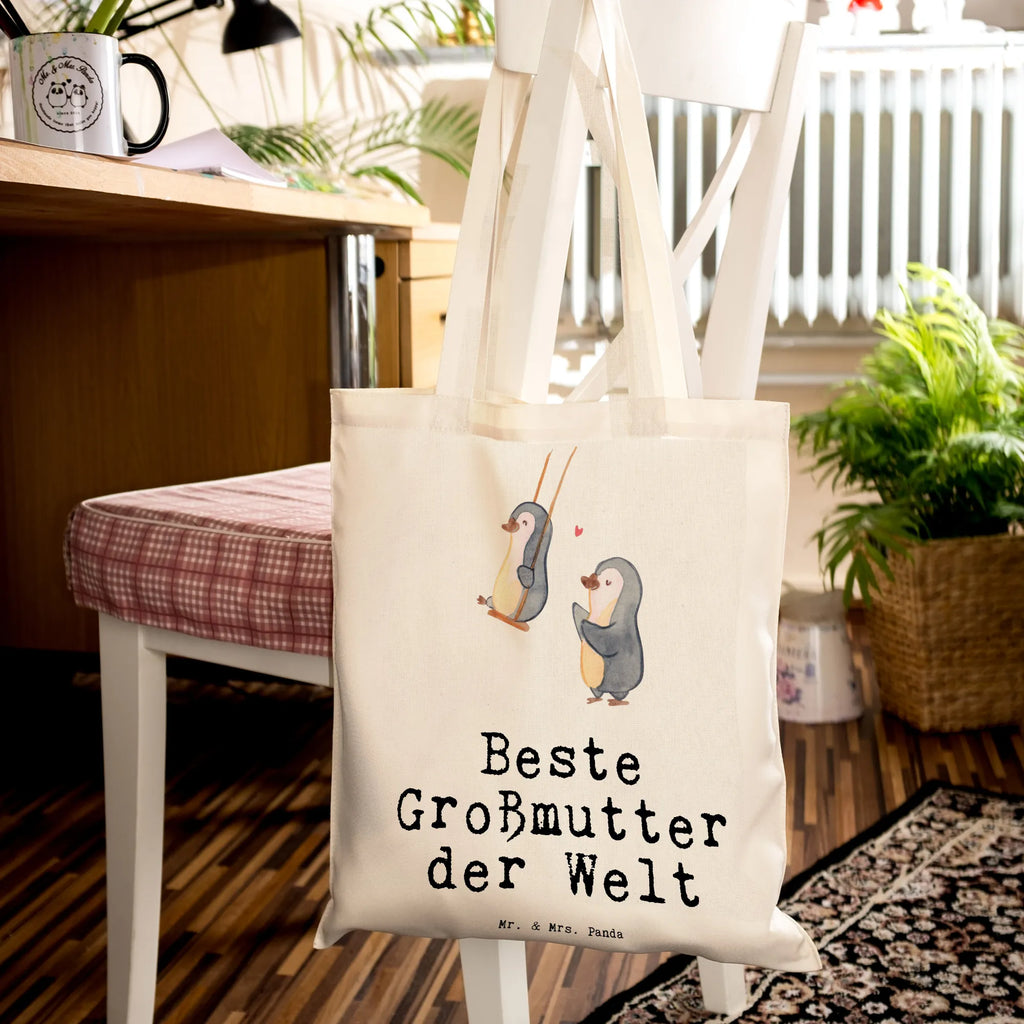 Tragetasche Pinguin Beste Großmutter der Welt Beuteltasche, Beutel, Einkaufstasche, Jutebeutel, Stoffbeutel, Tasche, Shopper, Umhängetasche, Strandtasche, Schultertasche, Stofftasche, Tragetasche, Badetasche, Jutetasche, Einkaufstüte, Laptoptasche, für, Dankeschön, Geschenk, Schenken, Geburtstag, Geburtstagsgeschenk, Geschenkidee, Danke, Bedanken, Mitbringsel, Freude machen, Geschenktipp, Großmutter, Omi, Oma, Oma geworden, Grosseltern