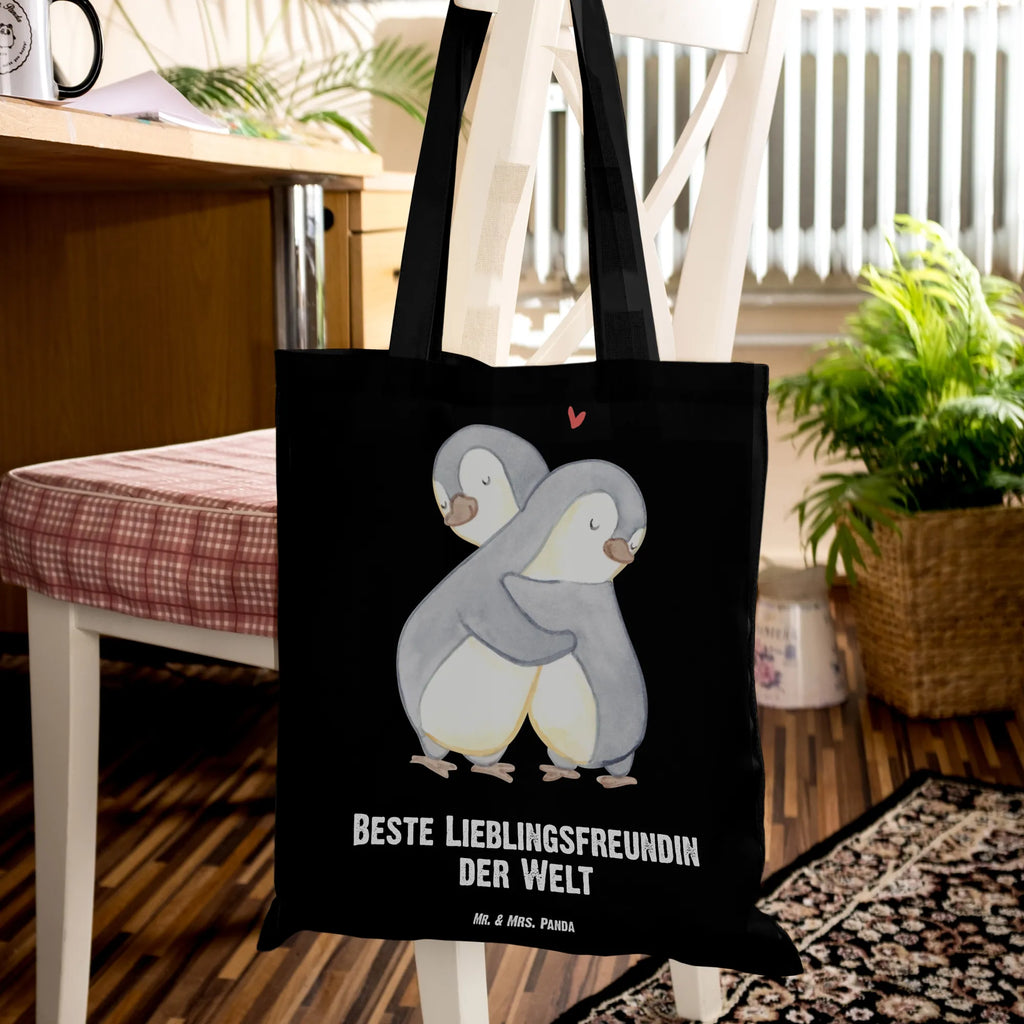 Tragetasche Pinguin Beste Lieblingsfreundin der Welt Beuteltasche, Beutel, Einkaufstasche, Jutebeutel, Stoffbeutel, Tasche, Shopper, Umhängetasche, Strandtasche, Schultertasche, Stofftasche, Tragetasche, Badetasche, Jutetasche, Einkaufstüte, Laptoptasche, für, Dankeschön, Geschenk, Schenken, Geburtstag, Geburtstagsgeschenk, Geschenkidee, Danke, Bedanken, Mitbringsel, Freude machen, Geschenktipp, Lieblingsfreundin, Freundin, Partnerin, Lieblingsmensch, Lieblings Mensch, Liebling, Partner, Bae, beste Freundin, Liebe, Herz, Love