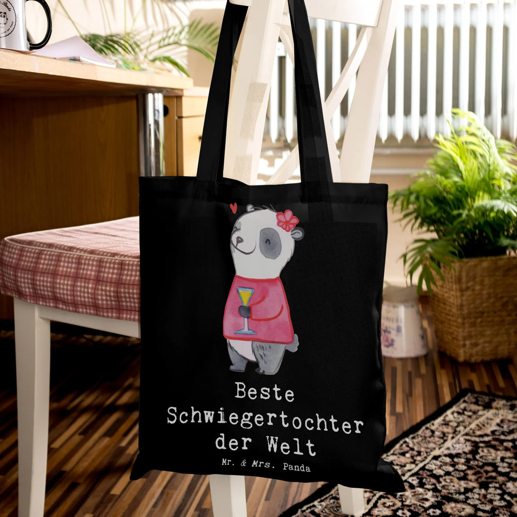 Tragetasche Panda Beste Schwiegertochter der Welt Beuteltasche, Beutel, Einkaufstasche, Jutebeutel, Stoffbeutel, Tasche, Shopper, Umhängetasche, Strandtasche, Schultertasche, Stofftasche, Tragetasche, Badetasche, Jutetasche, Einkaufstüte, Laptoptasche, für, Dankeschön, Geschenk, Schenken, Geburtstag, Geburtstagsgeschenk, Geschenkidee, Danke, Bedanken, Mitbringsel, Freude machen, Geschenktipp, Schwiegertochter, Tochter, Ehefrau des Sohns, Frau, angeheiratet, Hochzeit