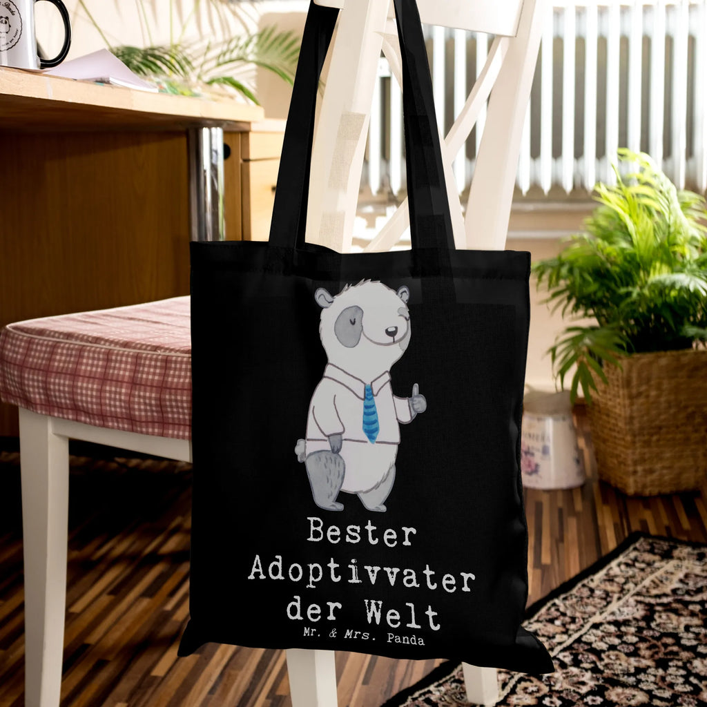 Tragetasche Panda Bester Adoptivvater der Welt Beuteltasche, Beutel, Einkaufstasche, Jutebeutel, Stoffbeutel, Tasche, Shopper, Umhängetasche, Strandtasche, Schultertasche, Stofftasche, Tragetasche, Badetasche, Jutetasche, Einkaufstüte, Laptoptasche, für, Dankeschön, Geschenk, Schenken, Geburtstag, Geburtstagsgeschenk, Geschenkidee, Danke, Bedanken, Mitbringsel, Freude machen, Geschenktipp, Adoptiv vater, Adoption, adoptiert, Adoptivvater