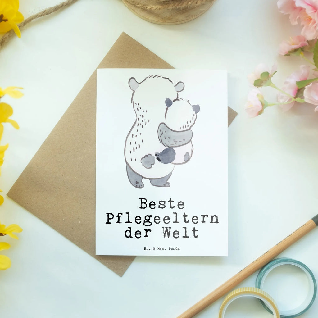 Grußkarte Panda Beste Pflegeeltern der Welt Grußkarte, Klappkarte, Einladungskarte, Glückwunschkarte, Hochzeitskarte, Geburtstagskarte, Karte, Ansichtskarten, für, Dankeschön, Geschenk, Schenken, Geburtstag, Geburtstagsgeschenk, Geschenkidee, Danke, Bedanken, Mitbringsel, Freude machen, Geschenktipp, Pflegeeltern, Pflegekind, Adoption, Eltern, Mama, Papa, Mami, Papi, Familie, Elternpaar, Mama und Papa