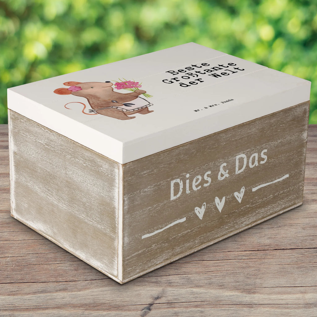 Holzkiste Maus Beste Großtante der Welt Holzkiste, Kiste, Schatzkiste, Truhe, Schatulle, XXL, Erinnerungsbox, Erinnerungskiste, Dekokiste, Aufbewahrungsbox, Geschenkbox, Geschenkdose, für, Dankeschön, Geschenk, Schenken, Geburtstag, Geburtstagsgeschenk, Geschenkidee, Danke, Bedanken, Mitbringsel, Freude machen, Geschenktipp, Großtante, Grosstante, Tante, Lieblingstante, Familie, Schwester, Tanten, Kleinigkeit, Beste, Nichte, Neffe, Groß