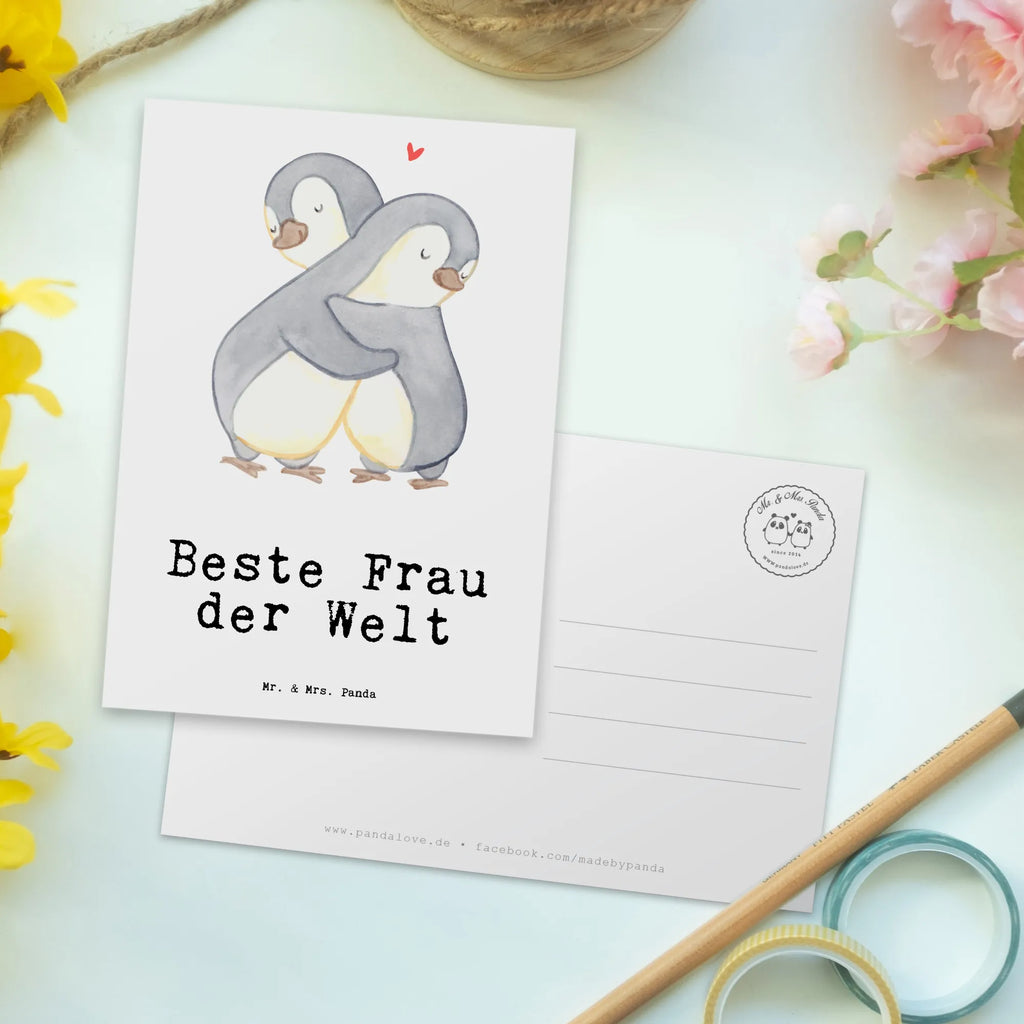 Postkarte Pinguin Beste Frau der Welt Postkarte, Karte, Geschenkkarte, Grußkarte, Einladung, Ansichtskarte, Geburtstagskarte, Einladungskarte, Dankeskarte, Ansichtskarten, Einladung Geburtstag, Einladungskarten Geburtstag, für, Dankeschön, Geschenk, Schenken, Geburtstag, Geburtstagsgeschenk, Geschenkidee, Danke, Bedanken, Mitbringsel, Freude machen, Geschenktipp, Beste, Frau, Ehefrau, Partnerin, Freundin, Traumfrau, Liebling, Ehepartner, Ehe, Gattin, Lebensgefährtin, Braut, Kleinigkeit