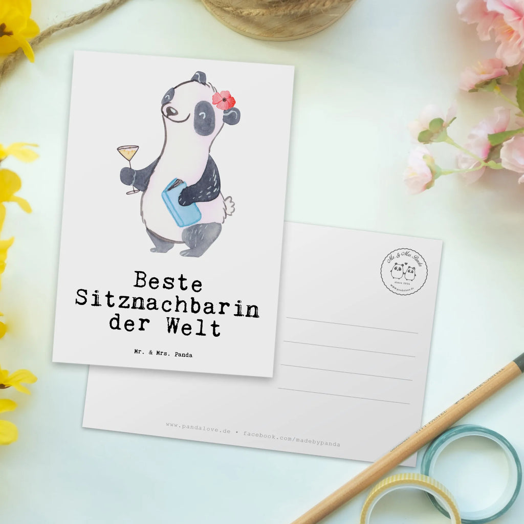 Postkarte Panda Beste Sitznachbarin der Welt Postkarte, Karte, Geschenkkarte, Grußkarte, Einladung, Ansichtskarte, Geburtstagskarte, Einladungskarte, Dankeskarte, Ansichtskarten, Einladung Geburtstag, Einladungskarten Geburtstag, für, Dankeschön, Geschenk, Schenken, Geburtstag, Geburtstagsgeschenk, Geschenkidee, Danke, Bedanken, Mitbringsel, Freude machen, Geschenktipp, Sitznachbarin, Stuhlnachbar, Mitschülerin, Nachbarin, Uni, Universität, Seminar, Kommilitone, Tischnachbar, Schule, Mitstudentin, Hochschule, Beste Sitznachbarin der Welt, Weltbeste Sitznachbarin