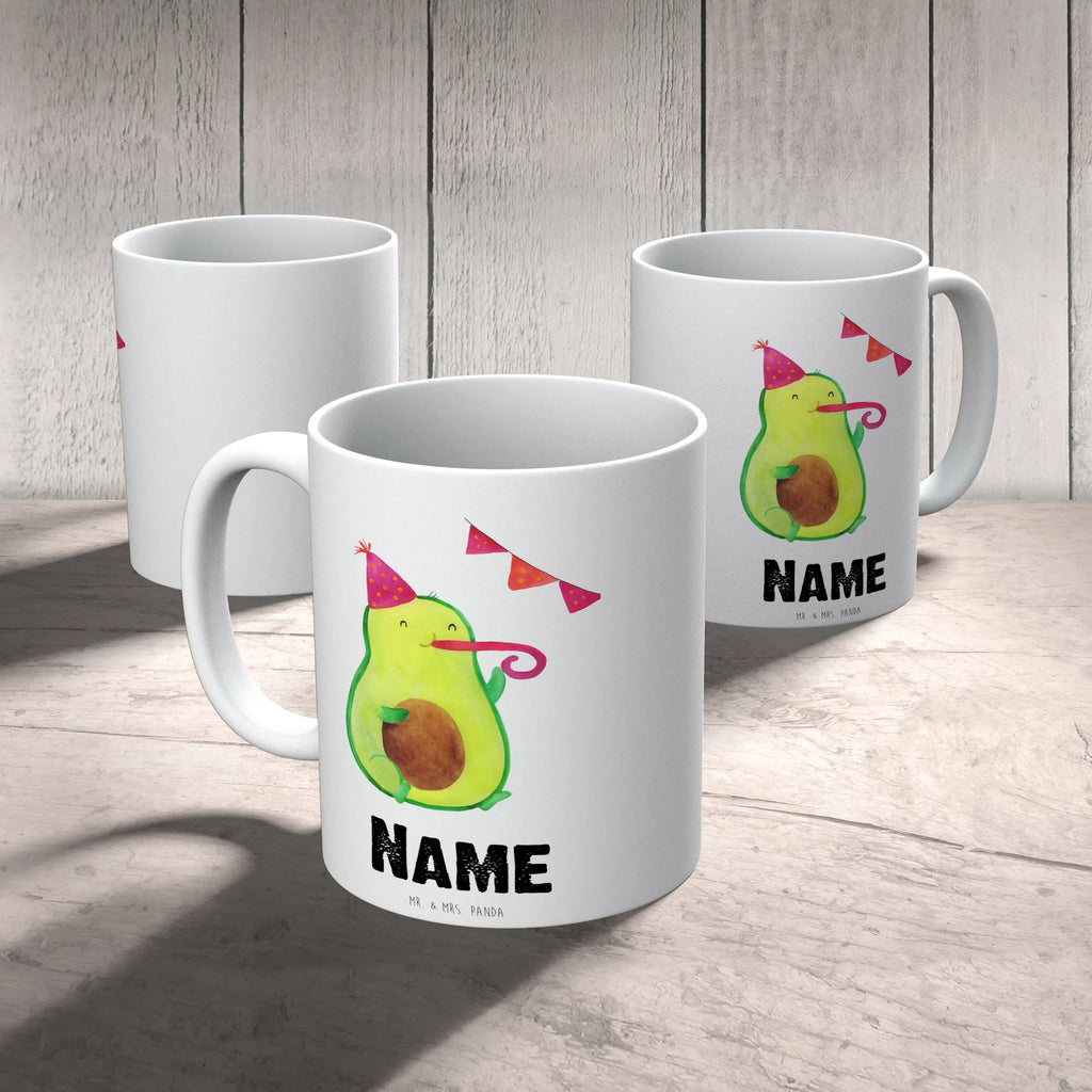 Personalisierte Tasse Avocado Party Personalisierte Tasse, Namenstasse, Wunschname, Personalisiert, Tasse, Namen, Drucken, Tasse mit Namen, Avocado, Veggie, Vegan, Gesund, Avocados, Party, Geburtstag, Geburtstagsfeier, Happy Birthday, Feier, Feierei, Lieblingstag, Prüfung, Abifeier, Abi, Bestanden, Jahrestag, Jubiläum, Firmenfeier, Klassenfeier, Schulabschluss, Abschluss