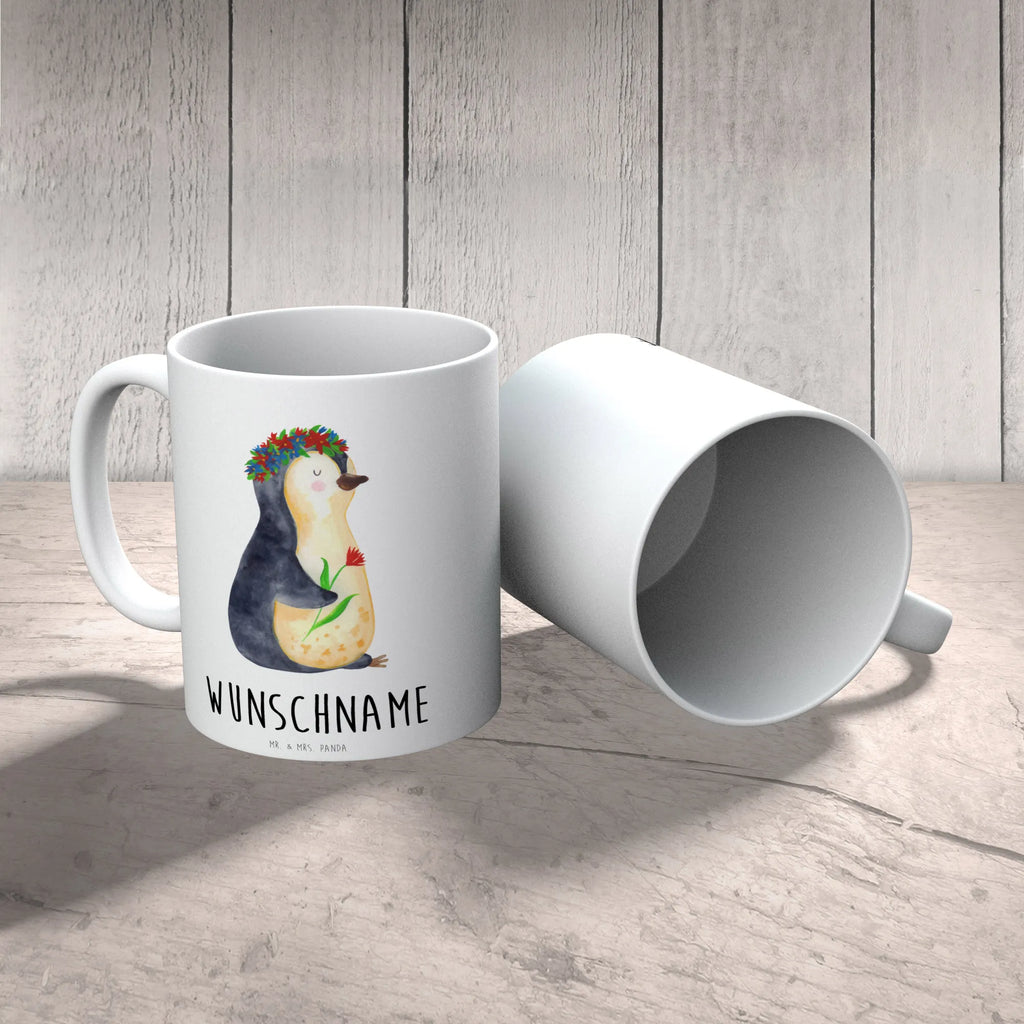 Personalisierte Tasse Pinguin Blumenkranz Personalisierte Tasse, Namenstasse, Wunschname, Personalisiert, Tasse, Namen, Drucken, Tasse mit Namen, Pinguin, Pinguine, Blumenkranz, Universum, Leben, Wünsche, Ziele, Lebensziele, Motivation, Lebenslust, Liebeskummer, Geschenkidee