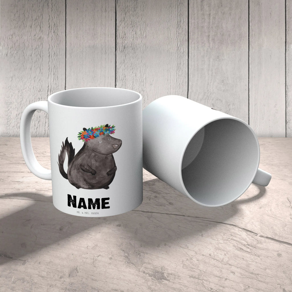 Personalisierte Tasse Stinktier Blumenmaedchen Personalisierte Tasse, Namenstasse, Wunschname, Personalisiert, Tasse, Namen, Drucken, Tasse mit Namen, Stinktier, Skunk, Wildtier, Raubtier, Stinker, Stinki, Yoga, Namaste, Lebe, Liebe, Lache